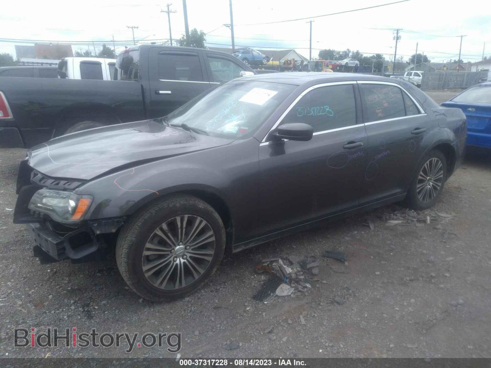 2014 CHRYSLER 300 - VIN: 2C3CCAGG7EH201494 - Фото 2