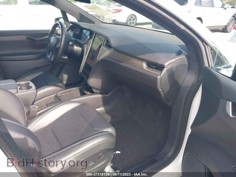 2019 Tesla MODEL X (VIN 5YJXCBE40KF155133) — photo 5 of 17