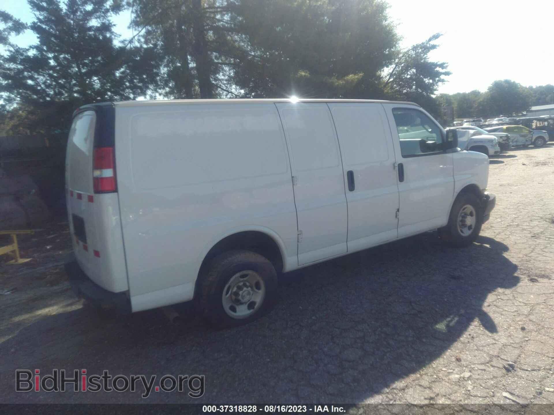 2019 CHEVROLET EXPRESS CARGO VAN - VIN: 1GCWGAFG1K1237237 - Фото 4