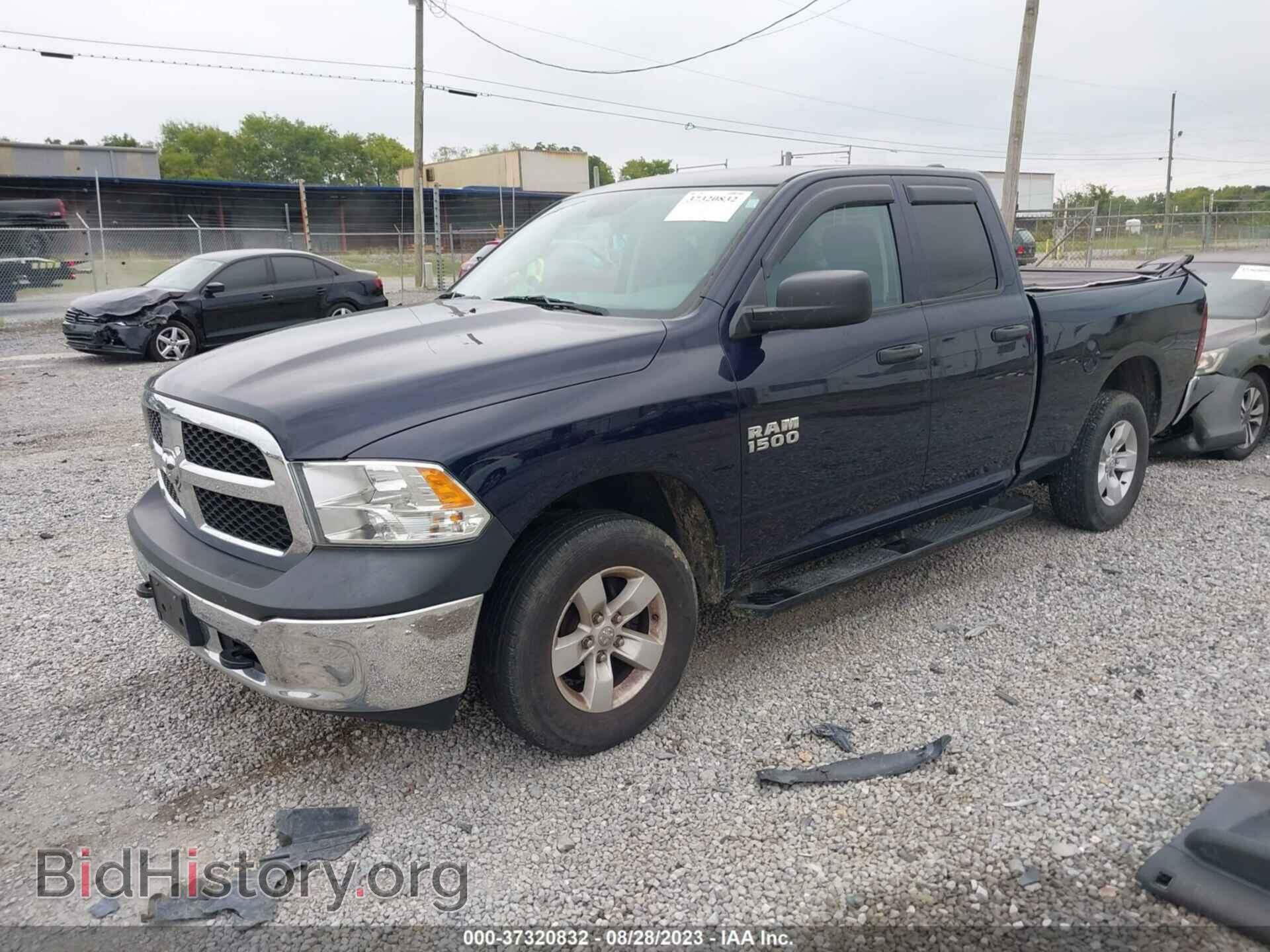 2018 RAM 1500 - VIN: 1C6RR7FG2JS329189 - Фото 2