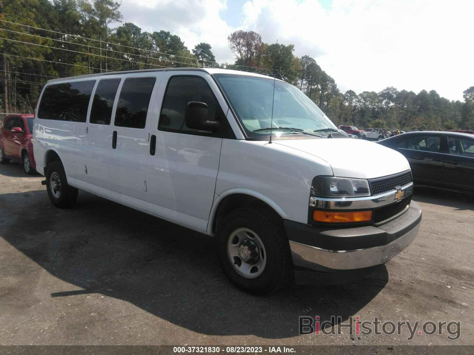 Photo 1GAZGPFG1L1202546 - CHEVROLET EXPRESS PASSENGER 2020