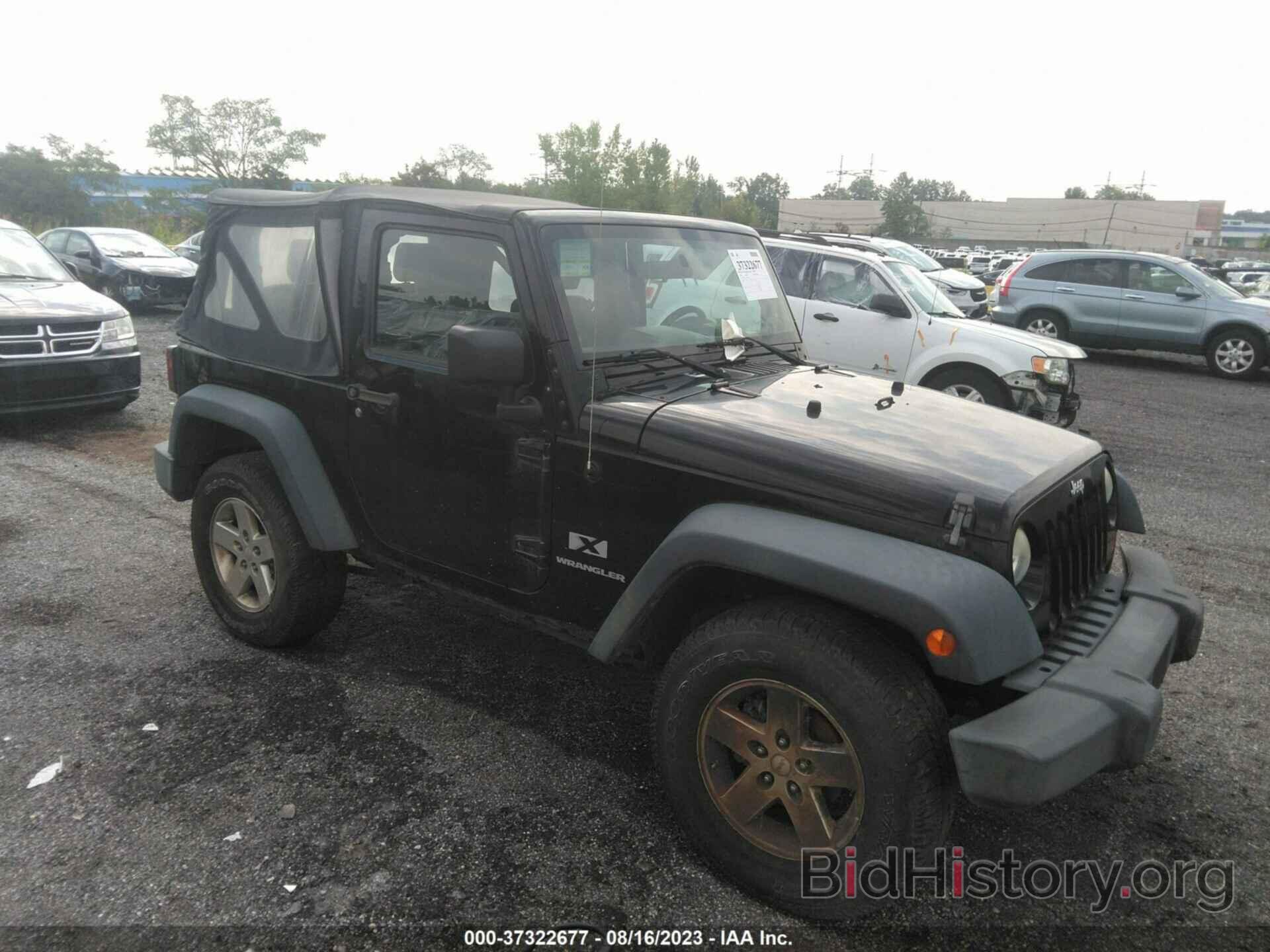 Photo 1J8FA24178L566553 - JEEP WRANGLER 2008