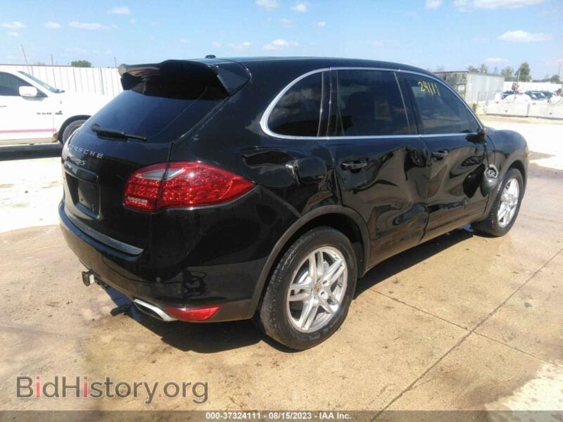 2012 Porsche CAYENNE (VIN WP1AB2A29CLA47975) — photo 4 of 16