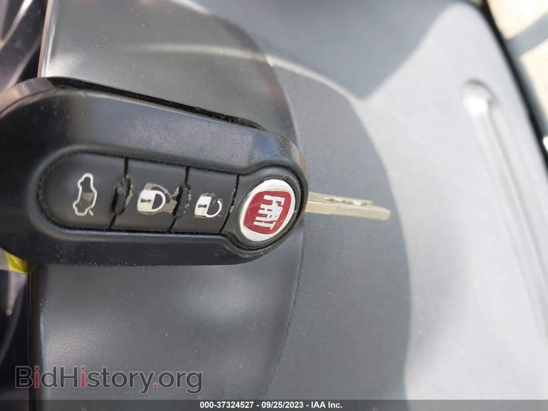 2015 FIAT 500 - VIN: 3C3CFFAR6FT657364 - Фото 11