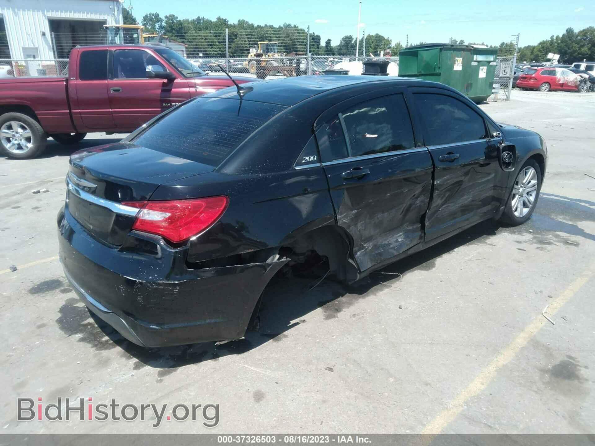 2013 CHRYSLER 200 - VIN: 1C3CCBAB5DN687070 - Фото 4