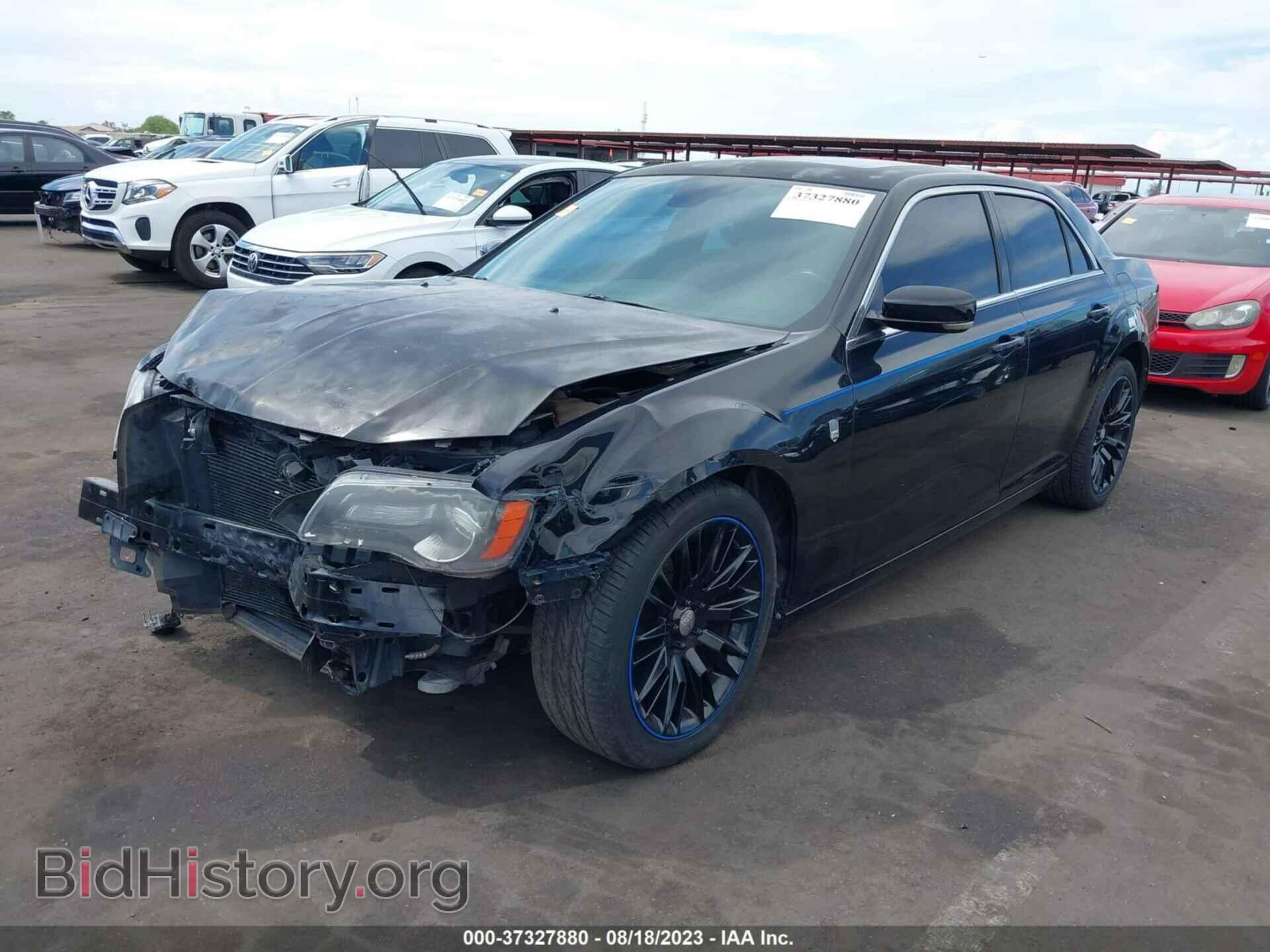 2012 CHRYSLER 300 - VIN: 2C3CCADT8CH315695 - Фото 2