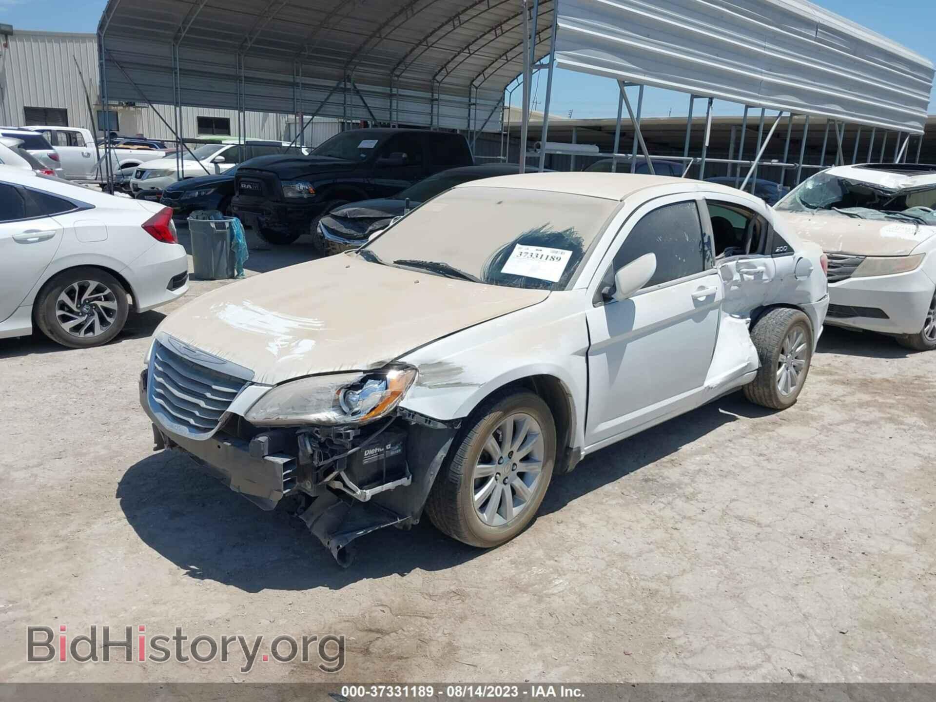 2013 CHRYSLER 200 - VIN: 1C3CCBBB8DN728659 - Photo 2