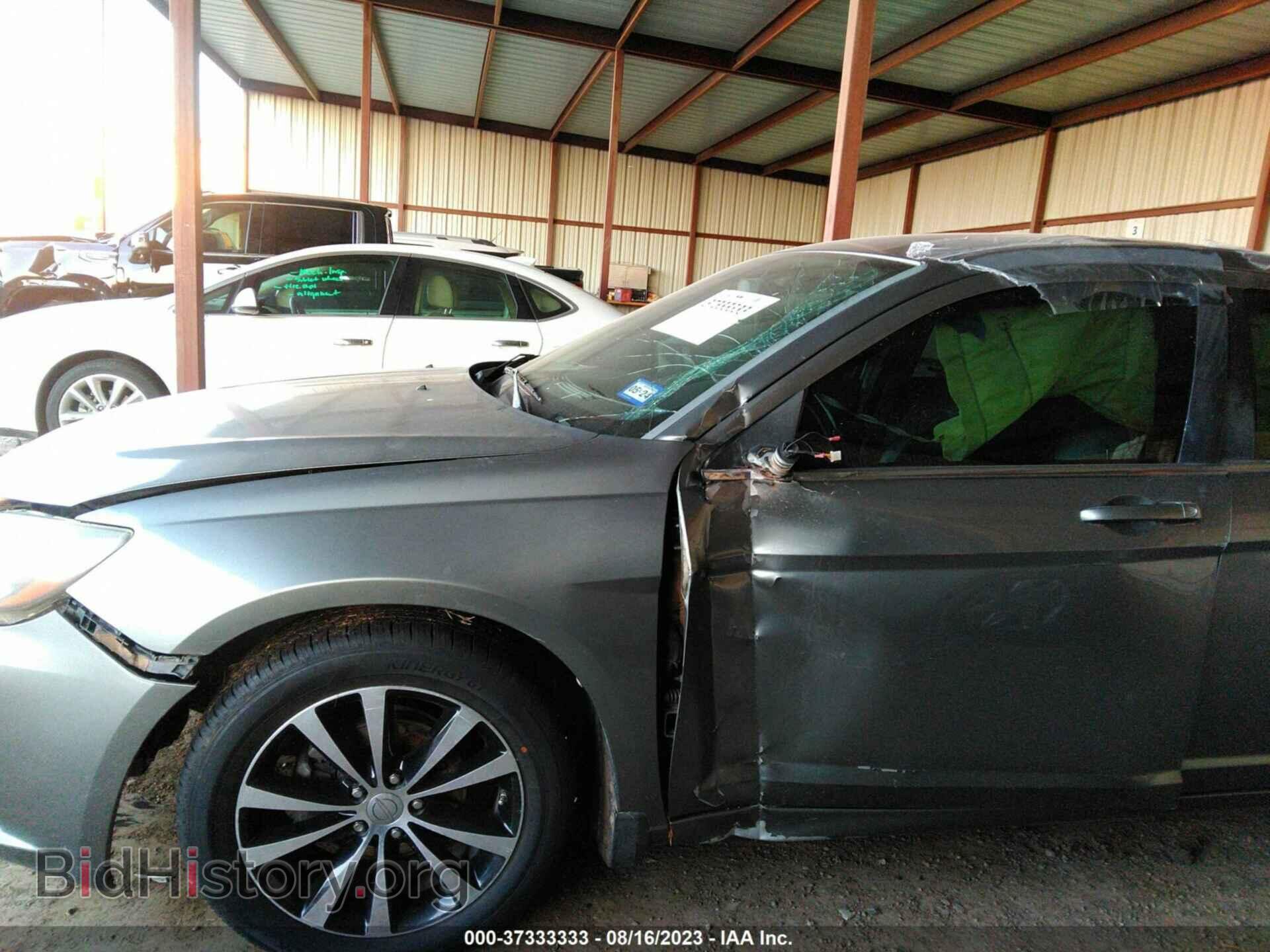 2012 CHRYSLER 200 - VIN: 1C3CCBHG8CN106354 - Фото 6