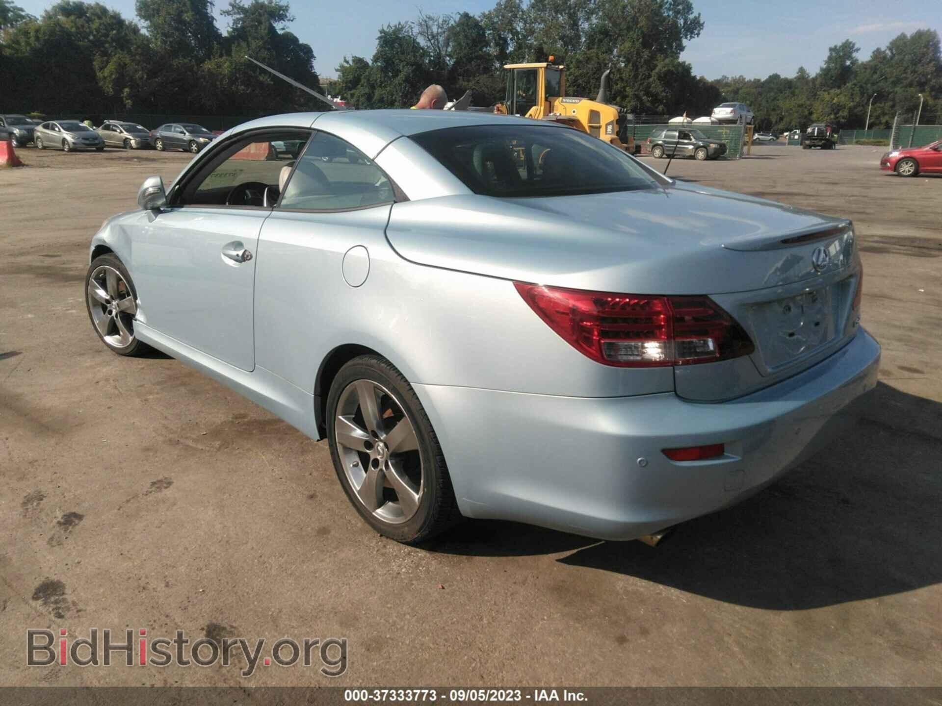 2011 LEXUS IS 250C - VIN: JTHFF2C28B2518171 - Фото 3