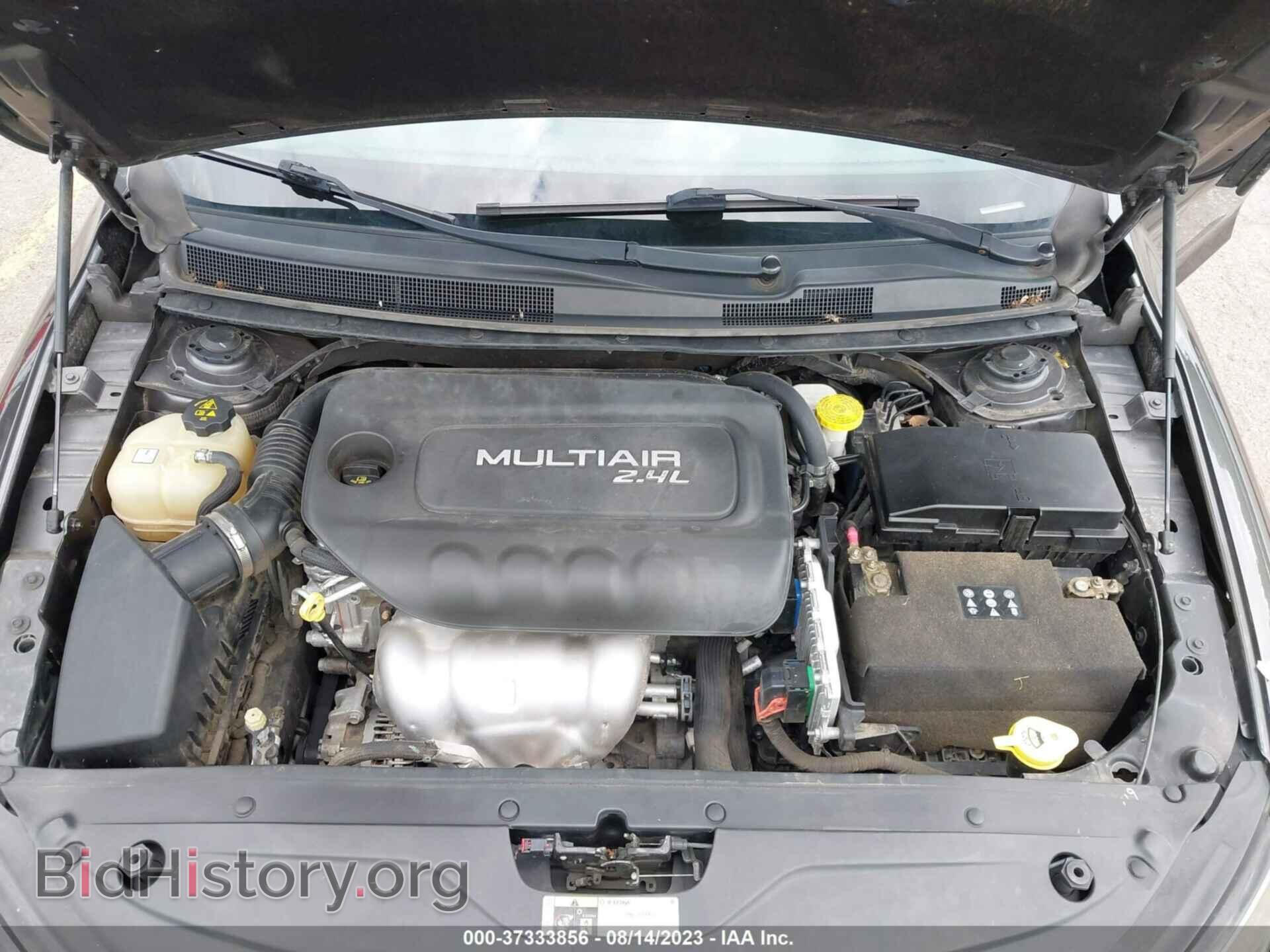 2015 CHRYSLER 200 - VIN: 1C3CCCBB0FN545877 - Фото 10