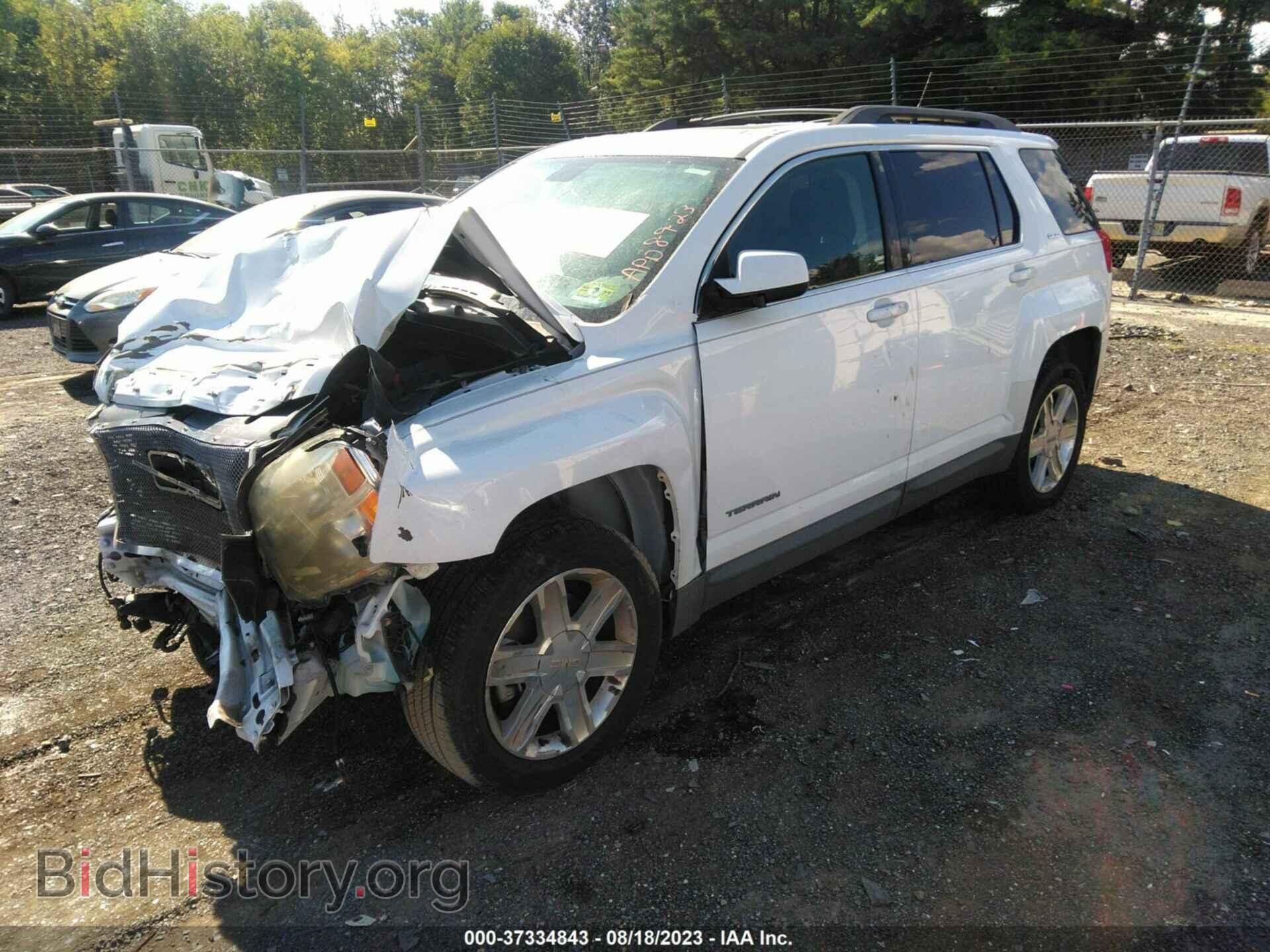 2010 GMC TERRAIN - VIN: 2CTFLEEY2A6301881 - Photo 2