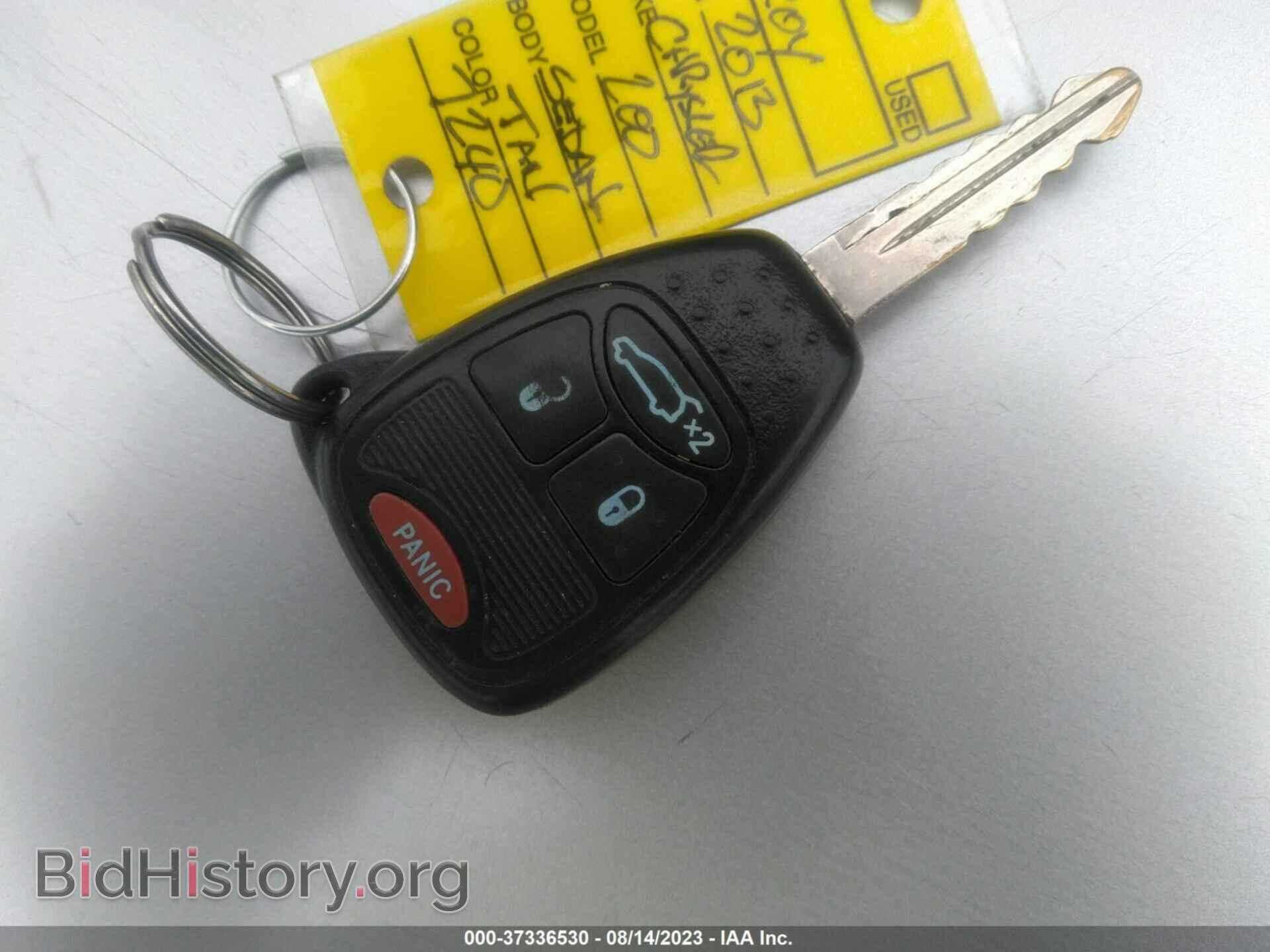 2013 CHRYSLER 200 - VIN: 1C3CCBAB4DN735044 - Photo 11