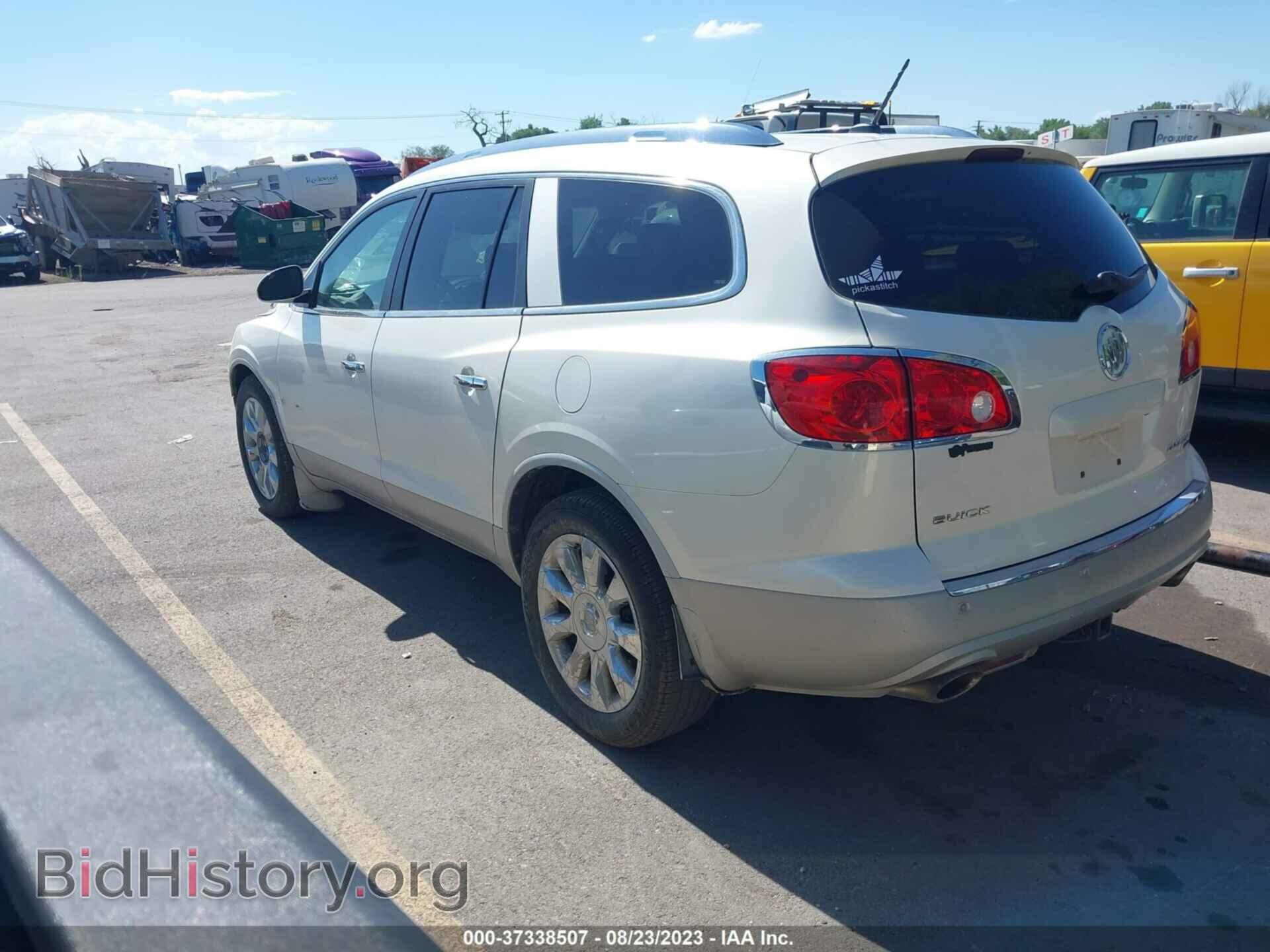 2011 BUICK ENCLAVE - VIN: 5GAKVCED8BJ163873 - Фото 3