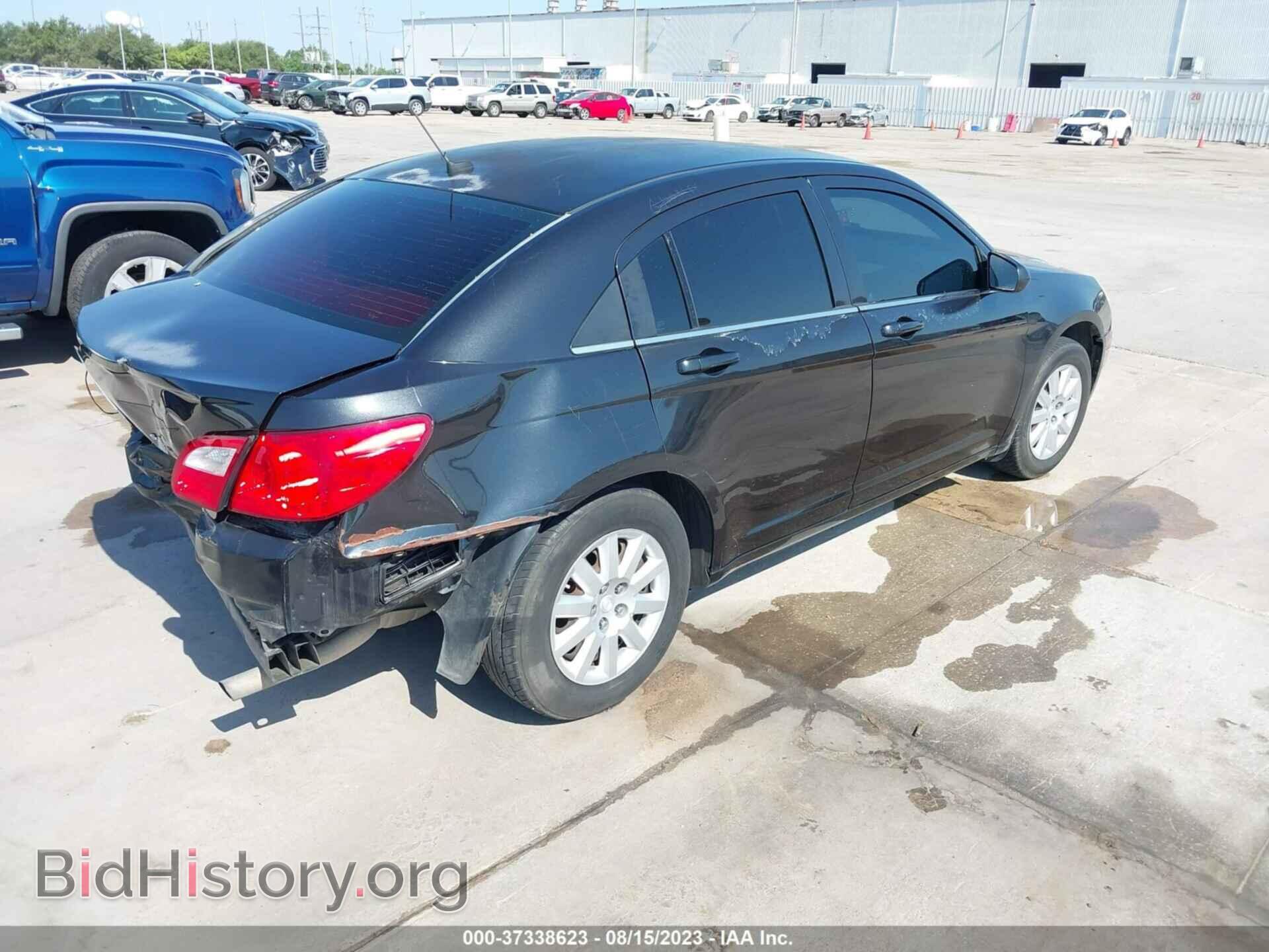 2010 CHRYSLER SEBRING - VIN: 1C3CC4FB8AN223982 - Фото 4