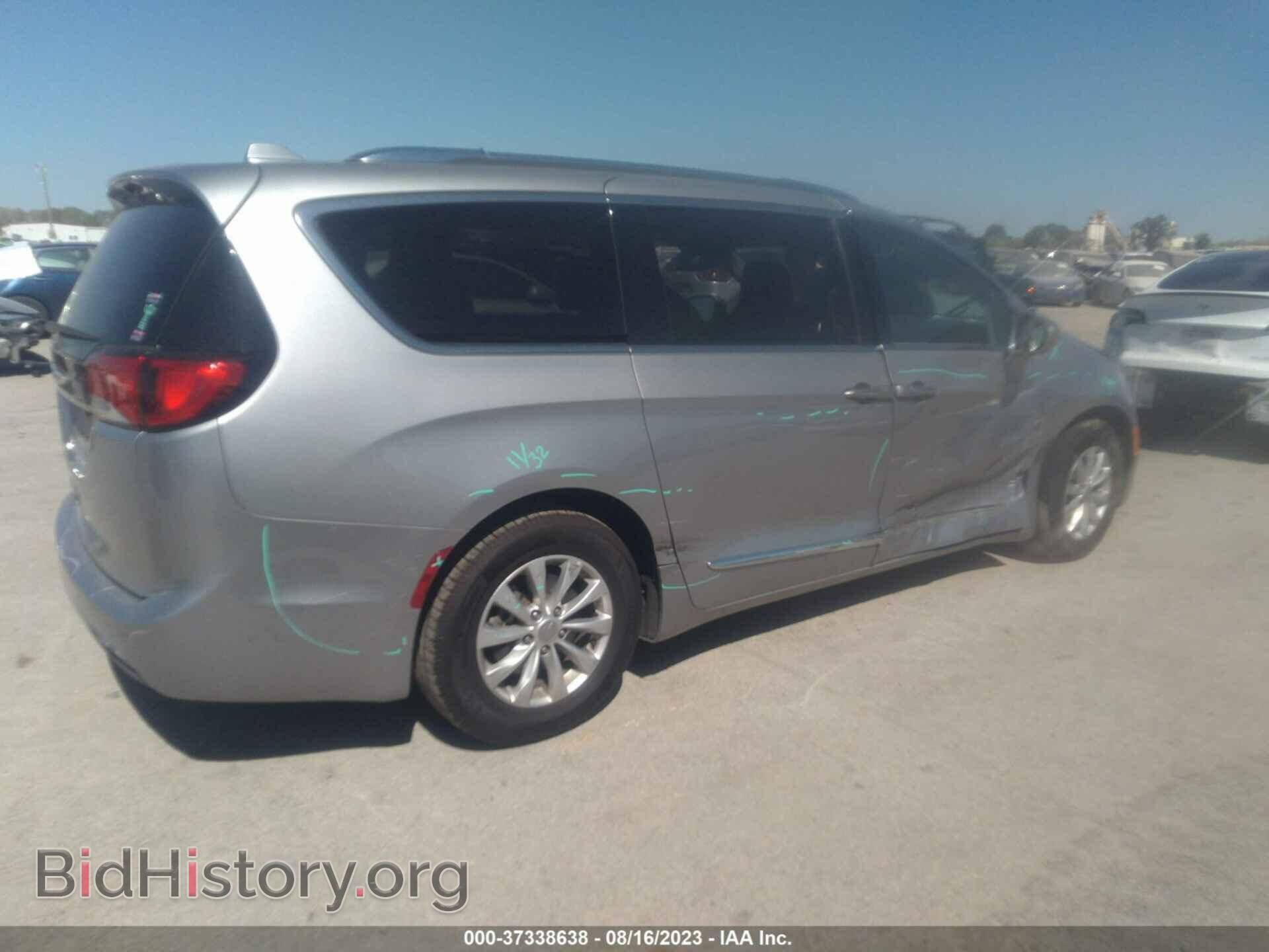 2018 CHRYSLER PACIFICA - VIN: 2C4RC1BG5JR210664 - Фото 4