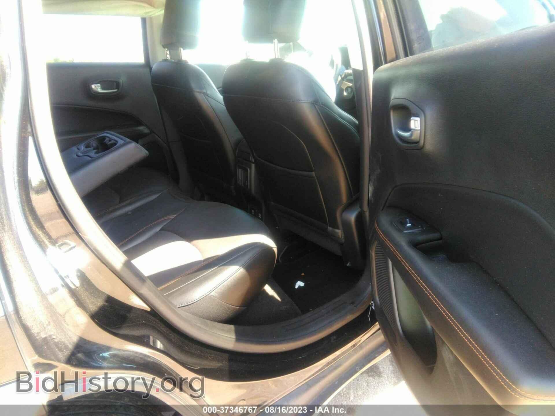 2019 JEEP COMPASS - VIN: 3C4NJDCB6KT666034 - Фото 8