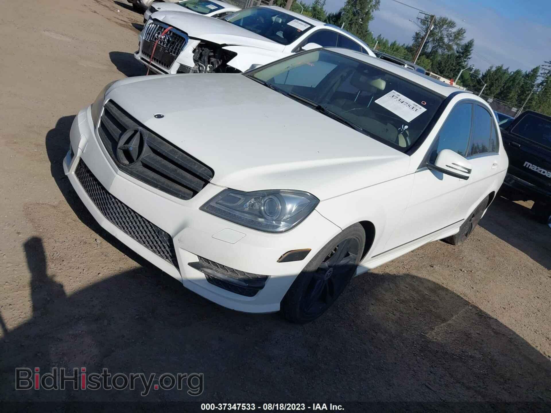 2012 MERCEDES-BENZ C-CLASS - VIN: WDDGF8BB9CF910120 - Фото 2