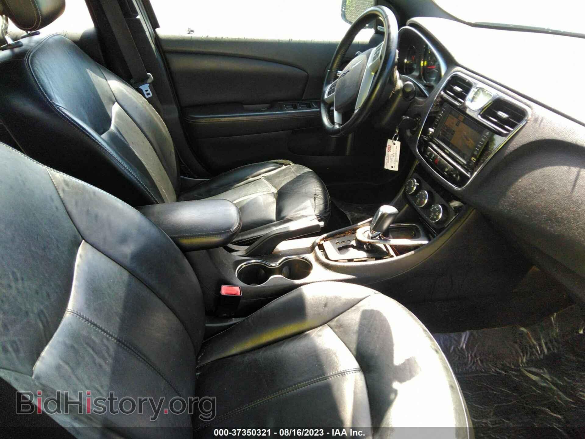 2011 CHRYSLER 200 - VIN: 1C3BC2FB2BN570743 - Фото 5