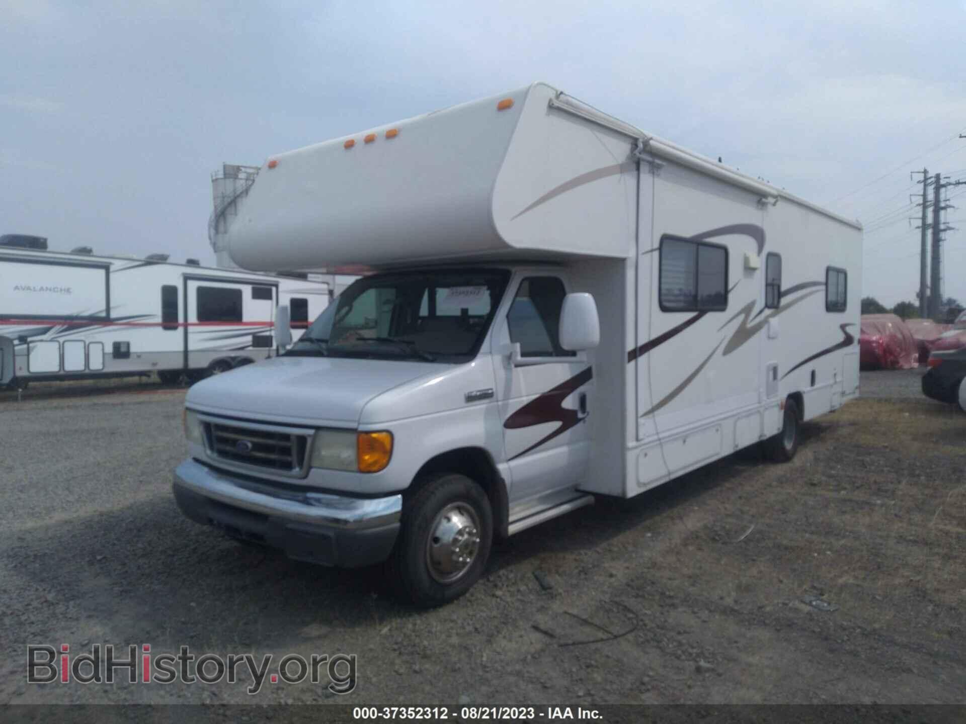 2006 FORD E-450 CUTAWAY - VIN: 1FDXE45S76DA46732 - Фото 2