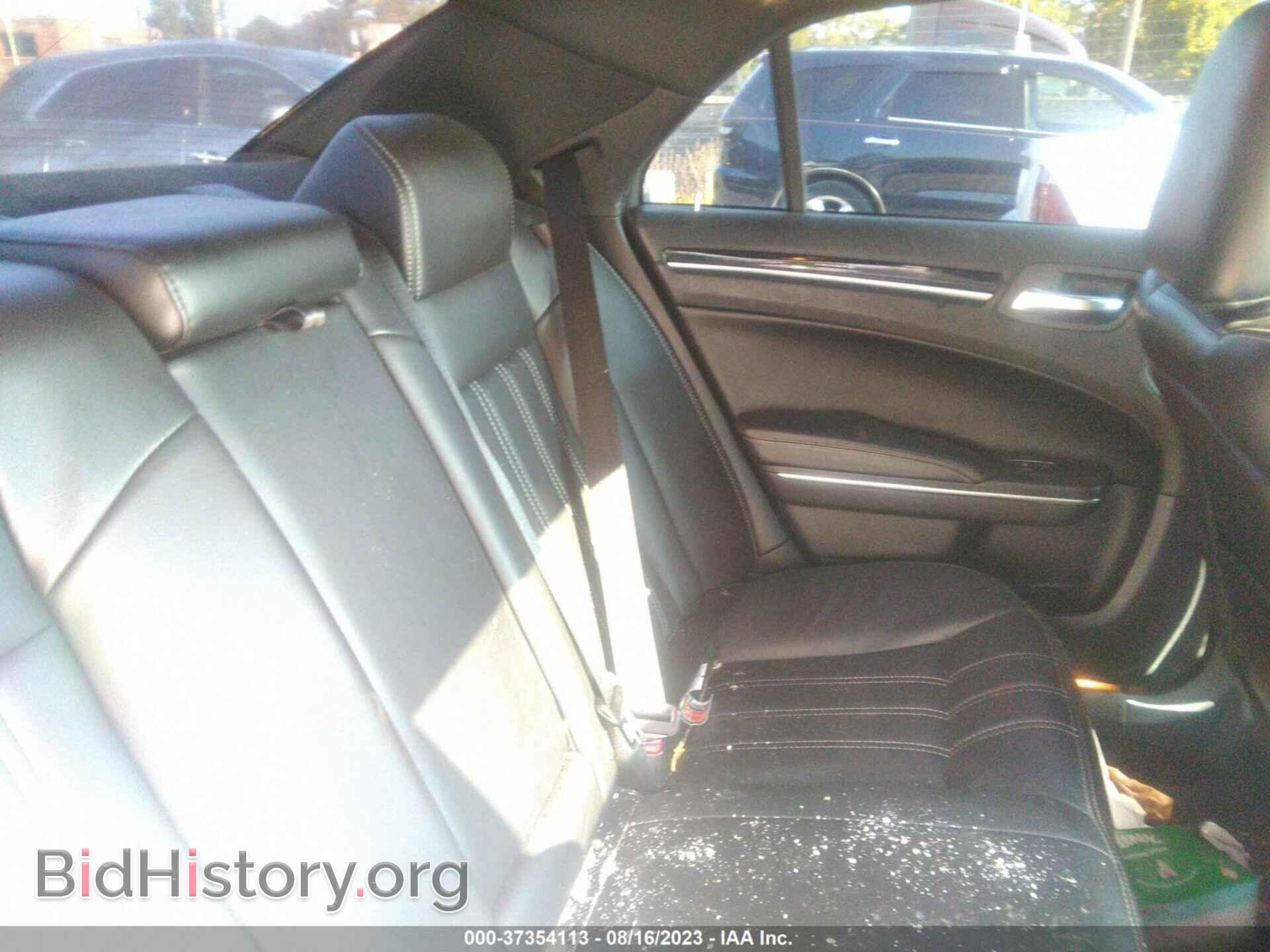 2017 CHRYSLER 300 - VIN: 2C3CCAGG1HH534844 - Фото 8