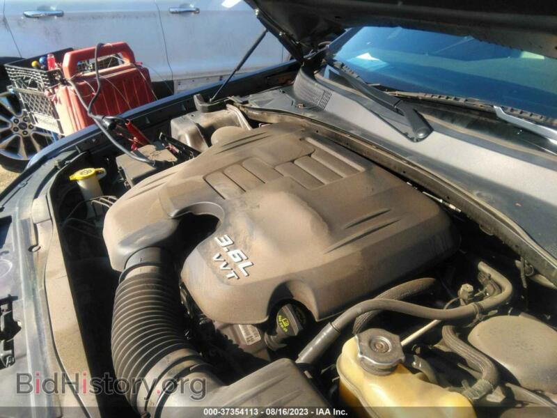 2017 Chrysler 300 (VIN 2C3CCAGG1HH534844) — фото 10 из 17