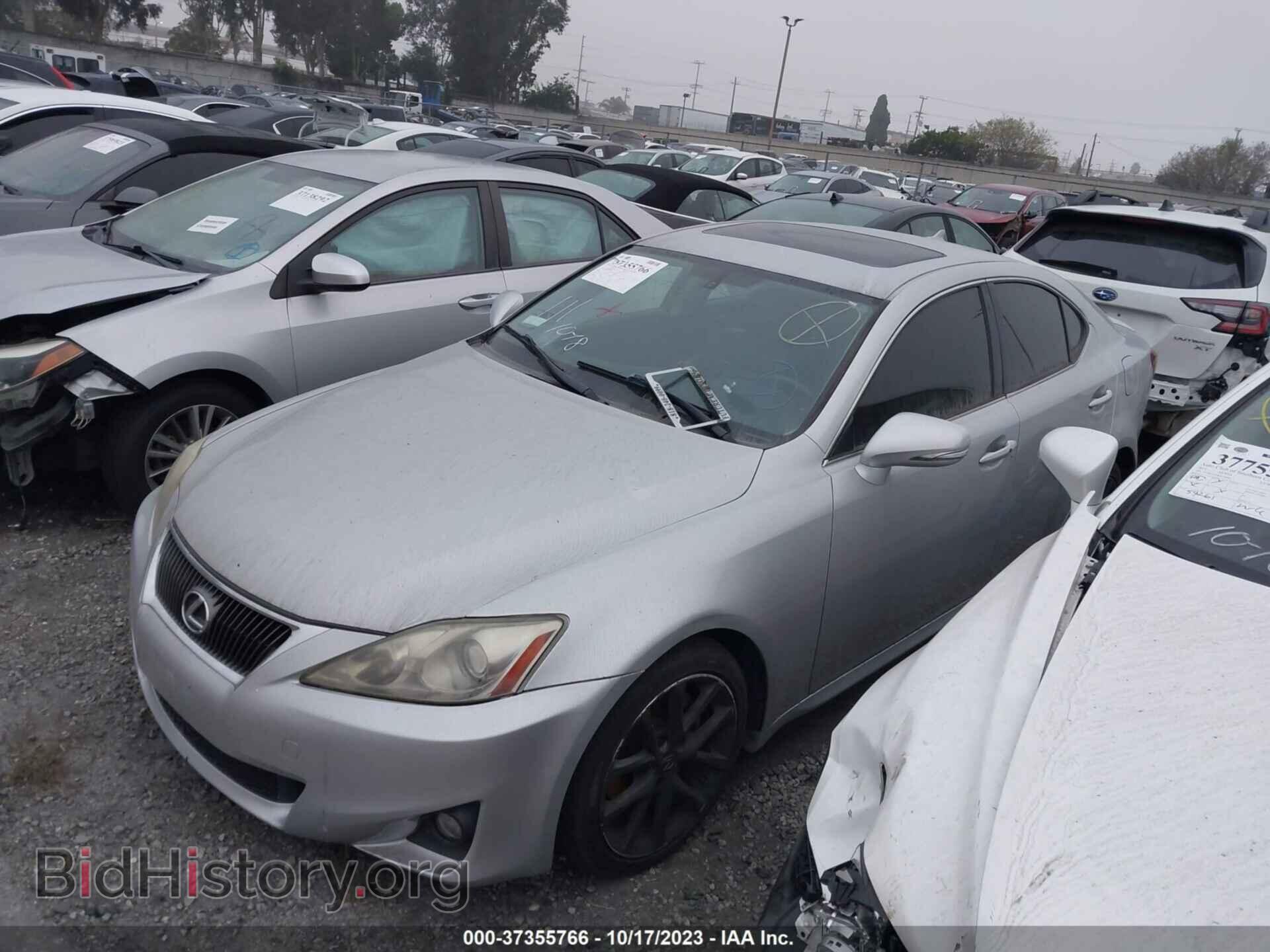 2011 LEXUS IS 250 - VIN: JTHBF5C23B5131185 - Фото 2