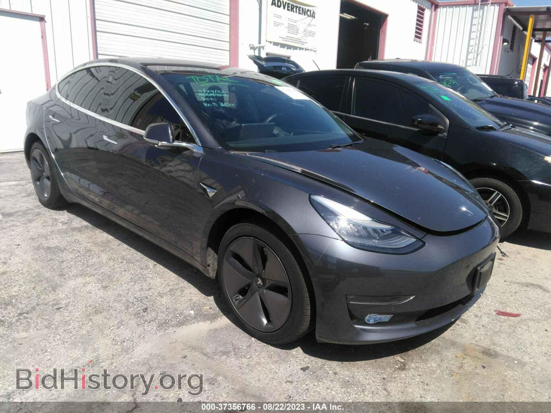 Фотография 5YJ3E1EB0JF090963 - TESLA MODEL 3 2018
