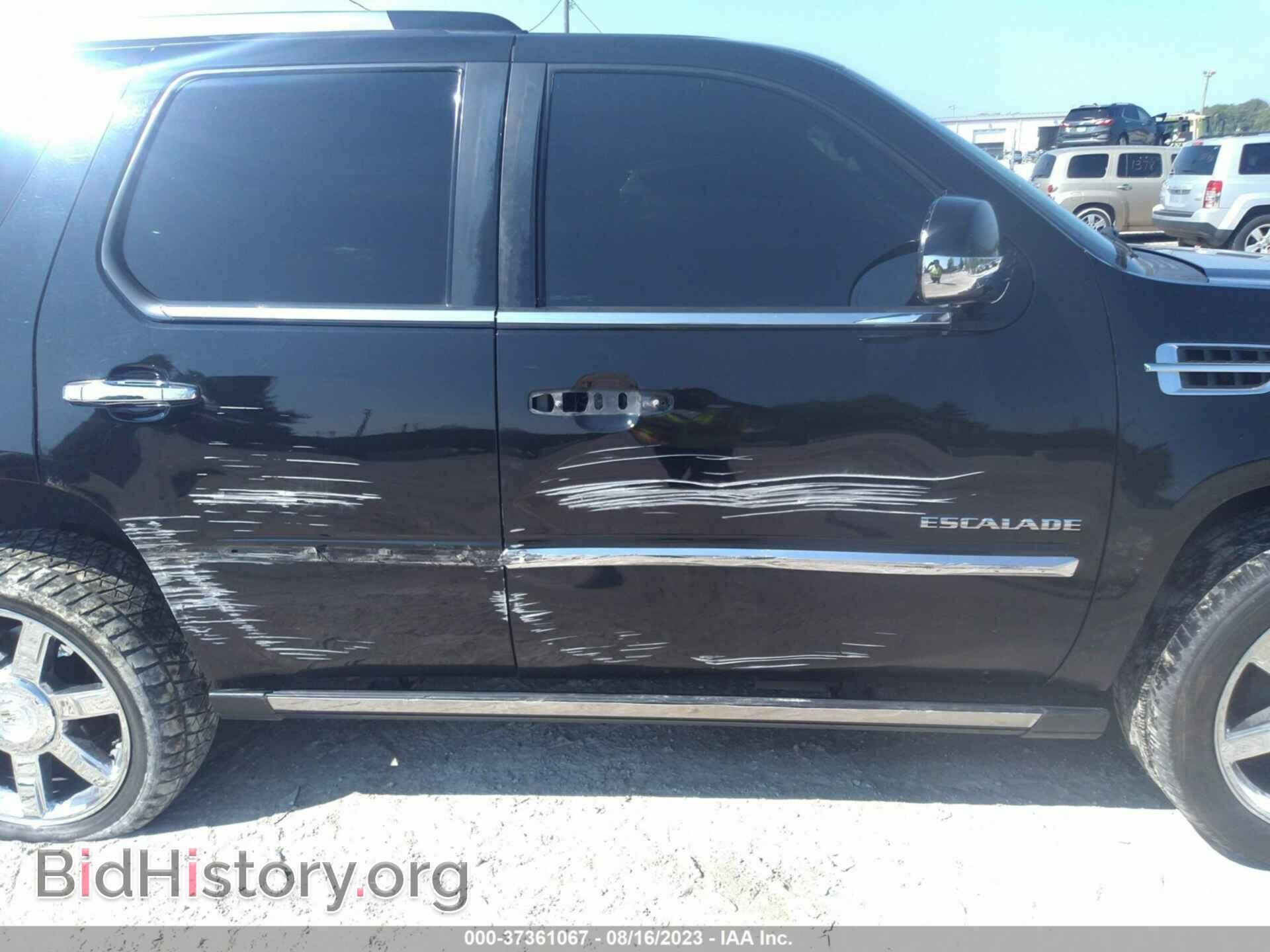 2011 CADILLAC ESCALADE - VIN: 1GYS4CEF0BR112723 - Фото 13