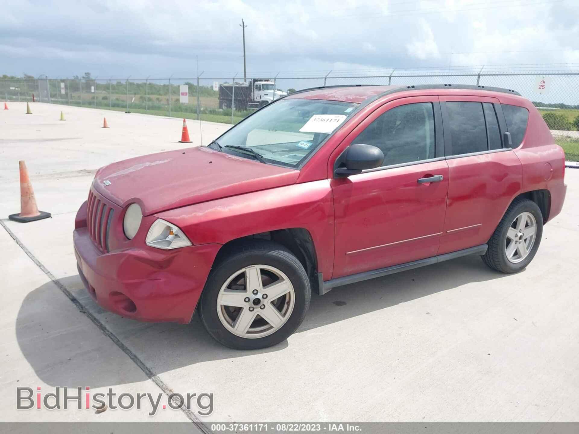 2008 JEEP COMPASS - VIN: 1J8FT47098D798199 - Фото 2