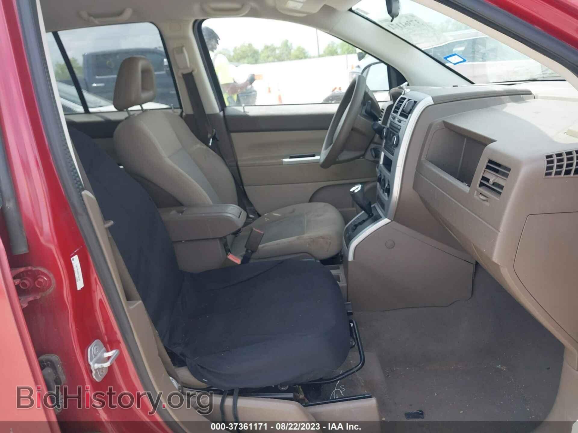 2008 JEEP COMPASS - VIN: 1J8FT47098D798199 - Фото 5
