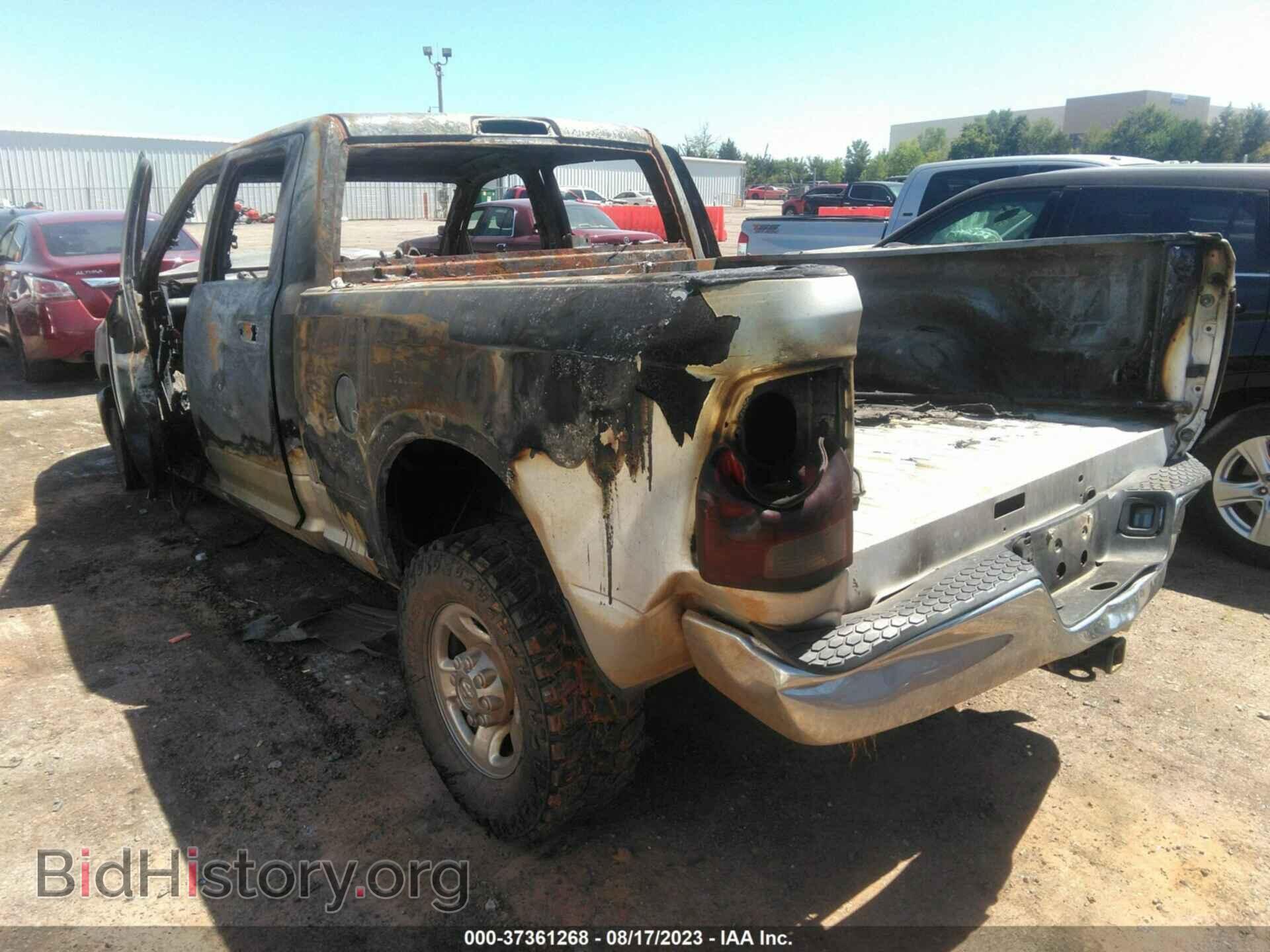2011 RAM 2500 - VIN: 3D7TT2CT9BG565566 - Photo 3