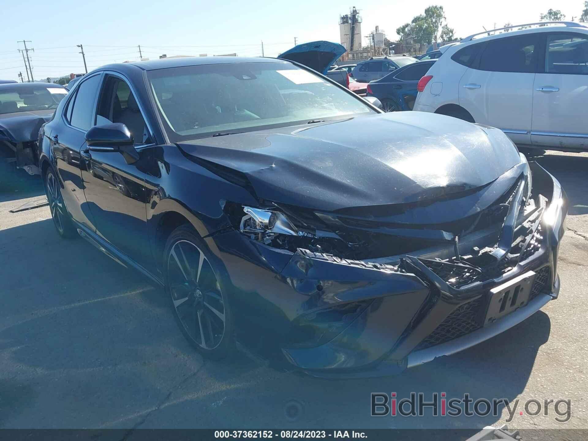 Photo 4T1B61HK4JU575940 - TOYOTA CAMRY 2018