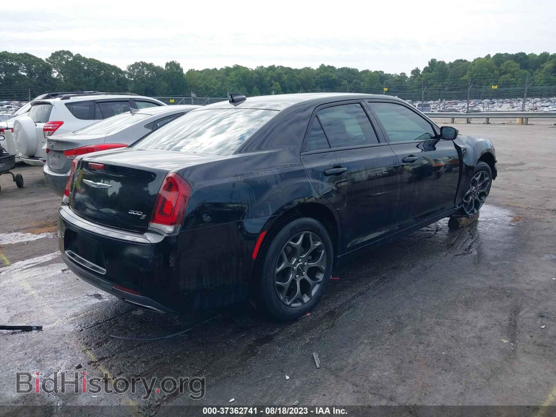 2016 CHRYSLER 300 - VIN: 2C3CCAGG3GH296493 - Фото 4