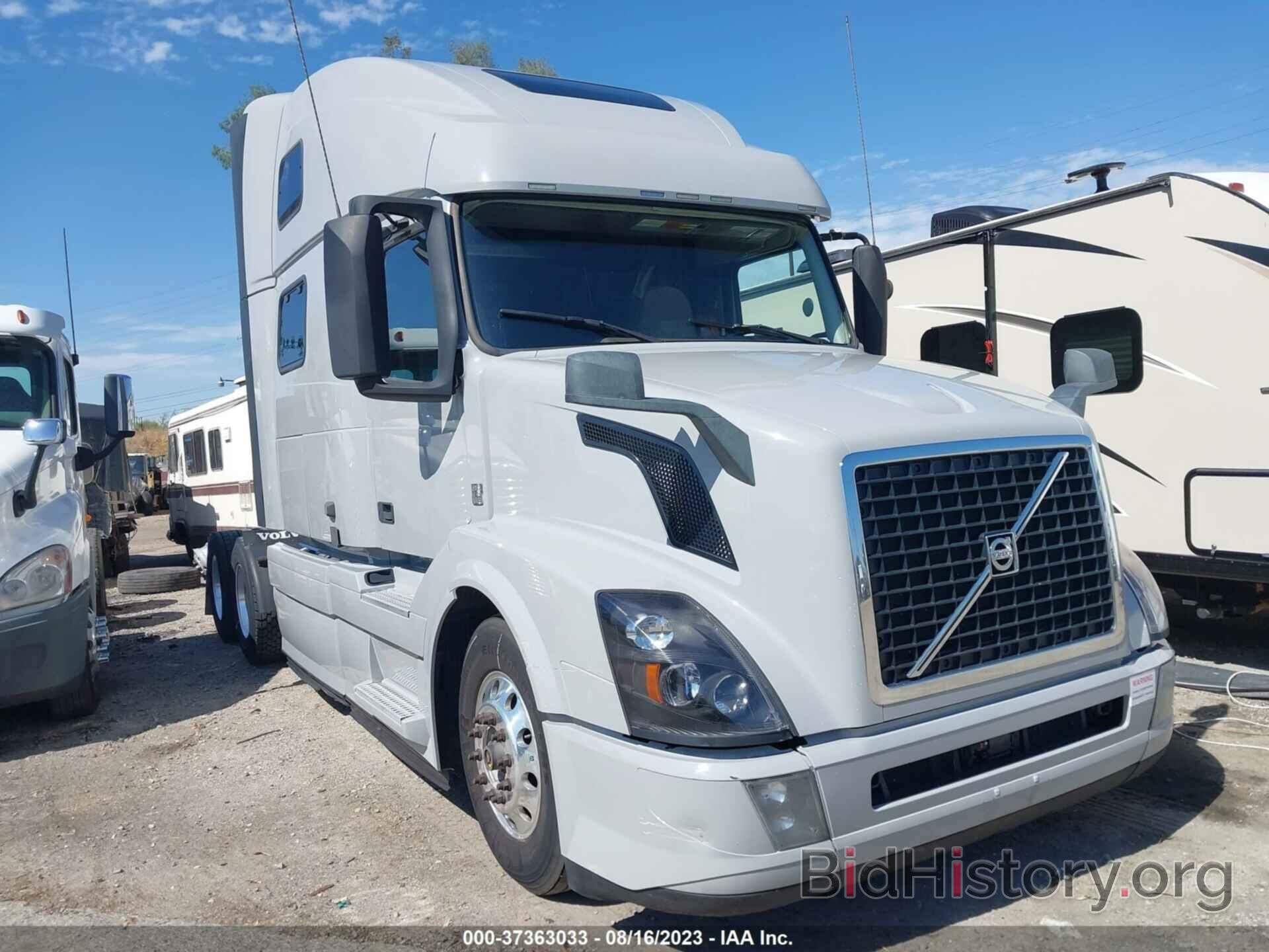 Photo 4V4NC9EH2JN894043 - VOLVO VN 2018