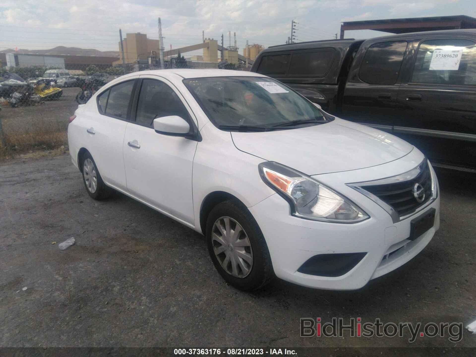 Photo 3N1CN7APXJL871868 - NISSAN VERSA SEDAN 2018