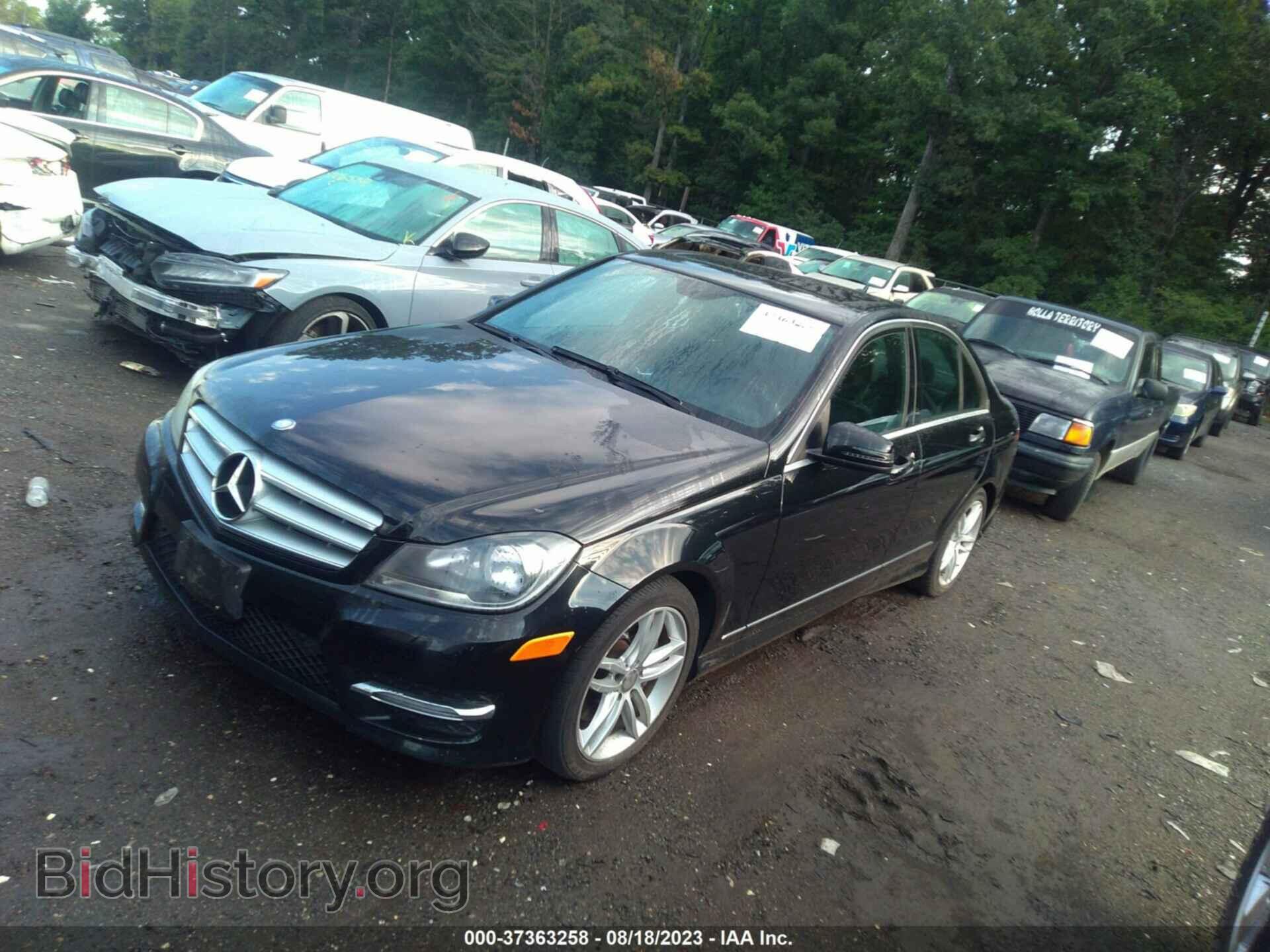 2013 MERCEDES-BENZ C-CLASS - VIN: WDDGF8AB9DA819316 - Фото 2