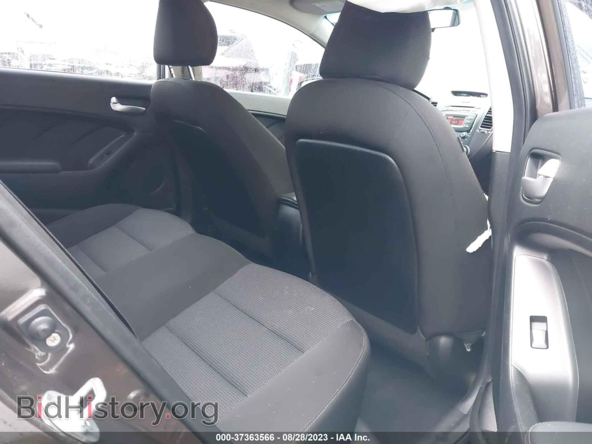 2017 KIA FORTE - VIN: 3KPFK4A71HE146370 - Фото 8
