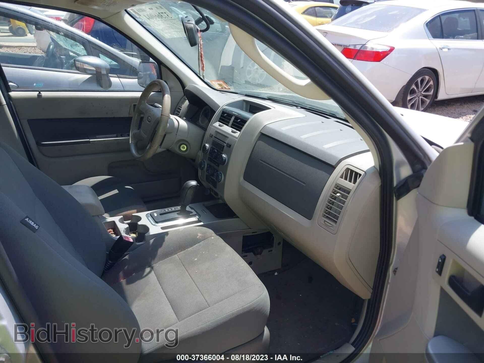 2009 FORD ESCAPE - VIN: 1FMCU03729KC68085 - Фото 5