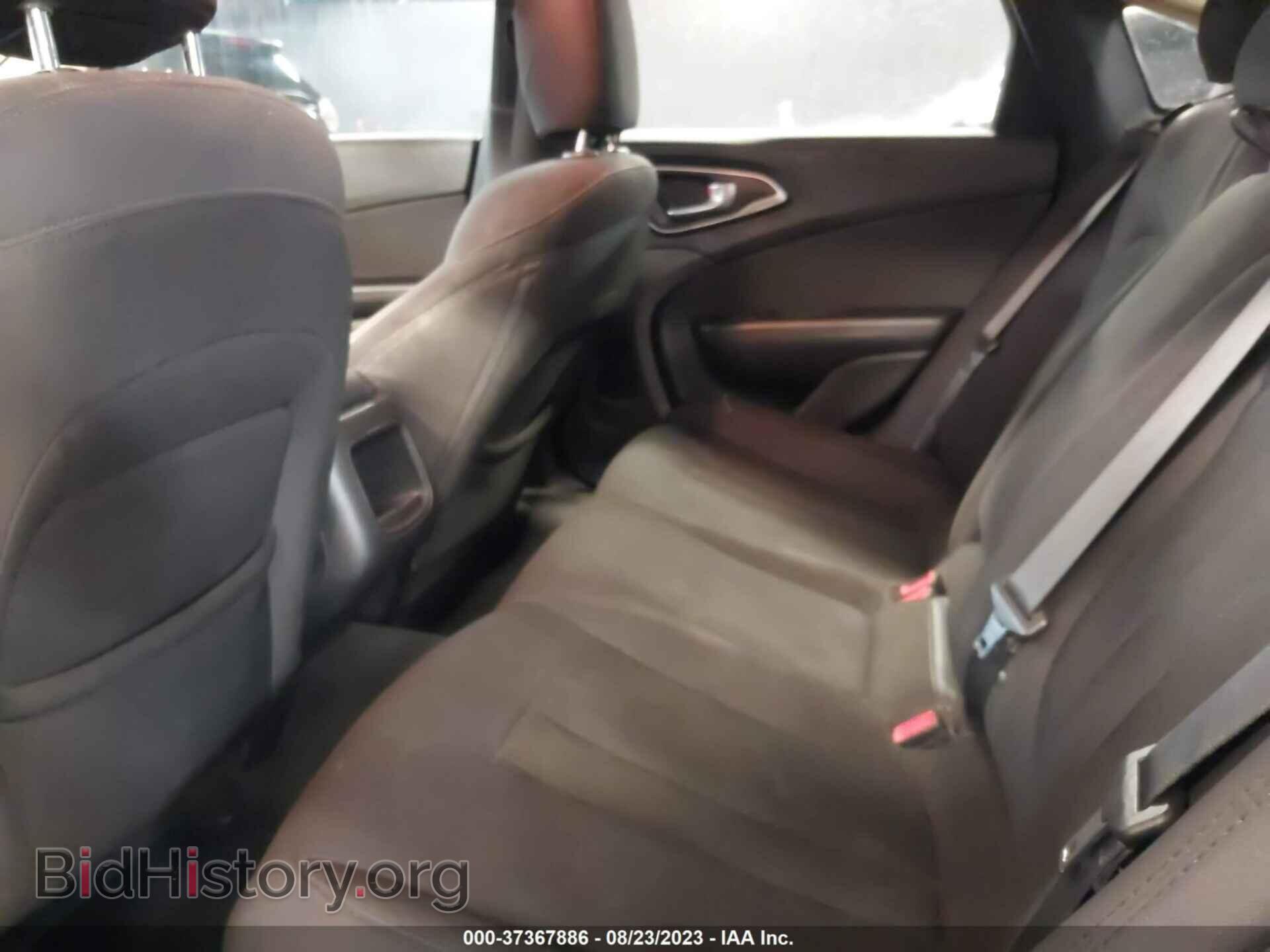 2015 CHRYSLER 200 - VIN: 1C3CCCAB3FN702948 - Фото 8