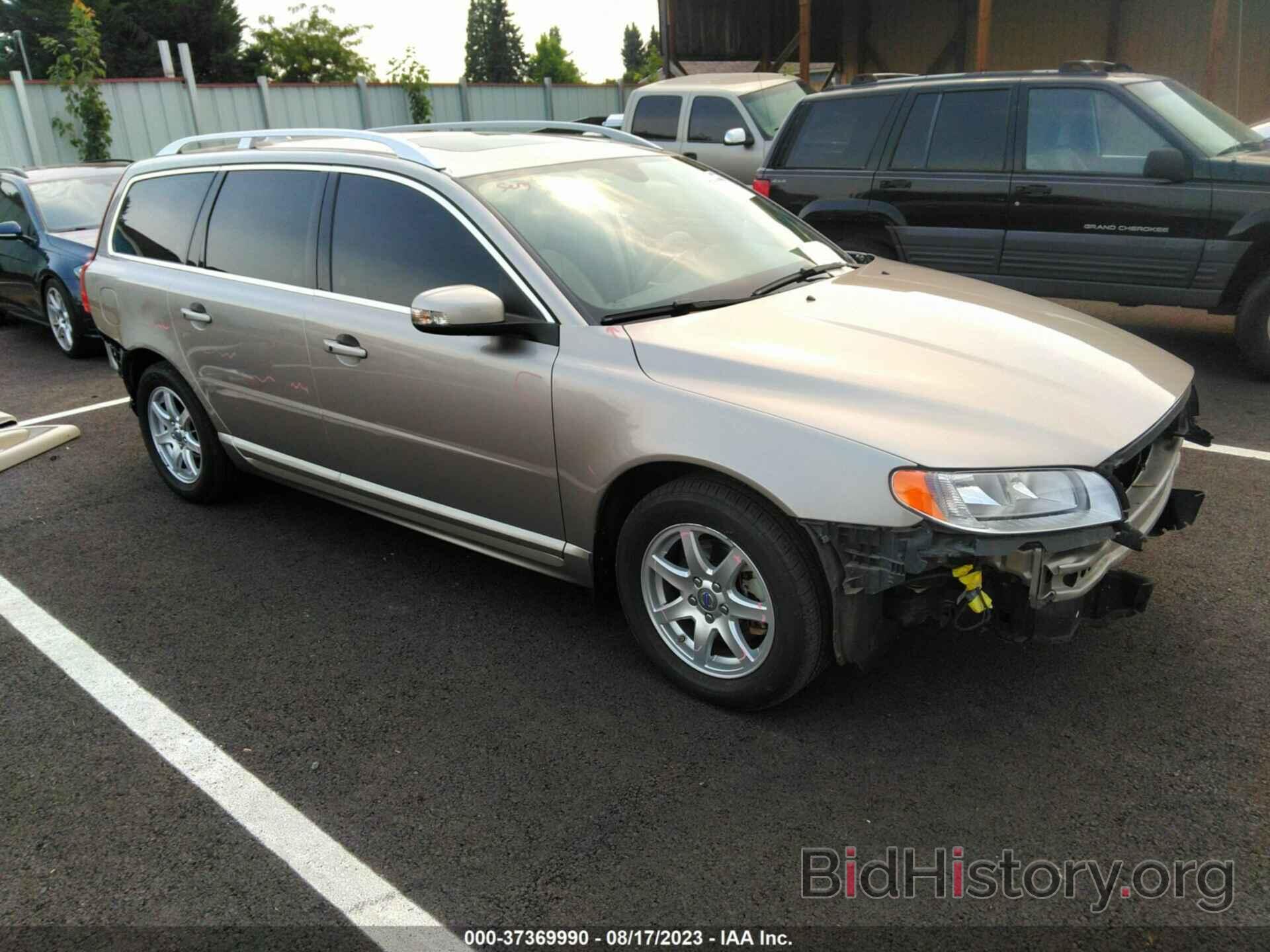 Photo YV1960BW0A1138201 - VOLVO V70 2010