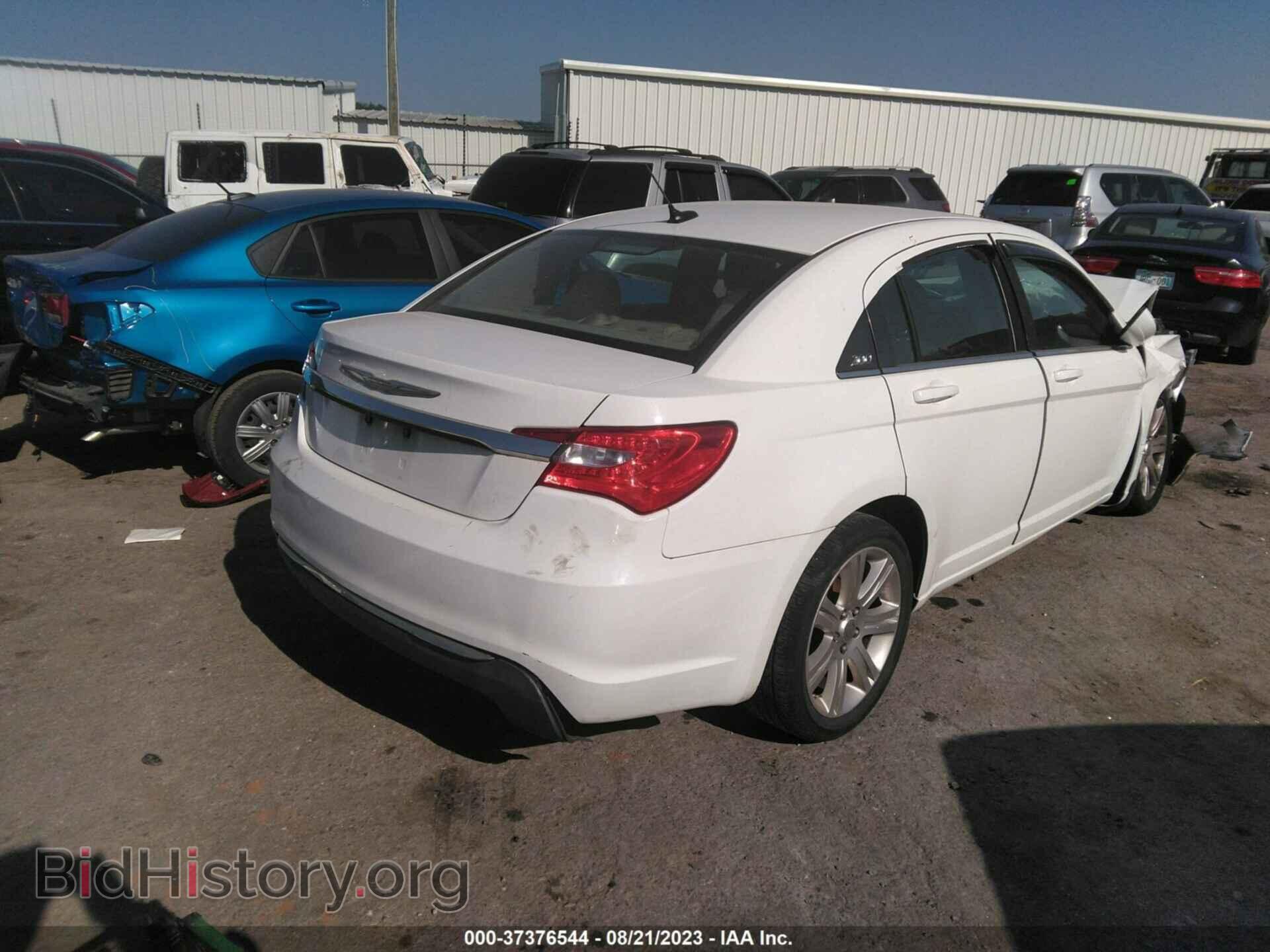 2012 CHRYSLER 200 - VIN: 1C3CCBBB4CN131426 - Фото 4