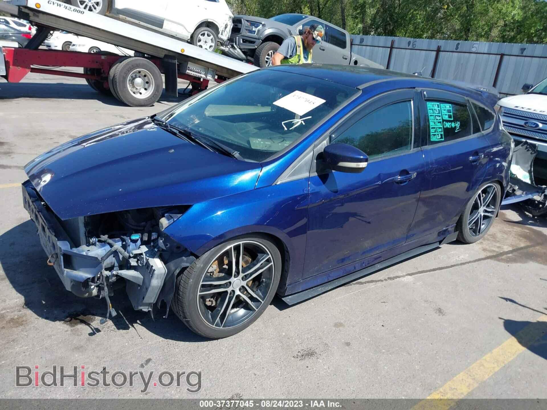 2017 FORD FOCUS - VIN: 1FADP3L95HL230853 - Photo 2