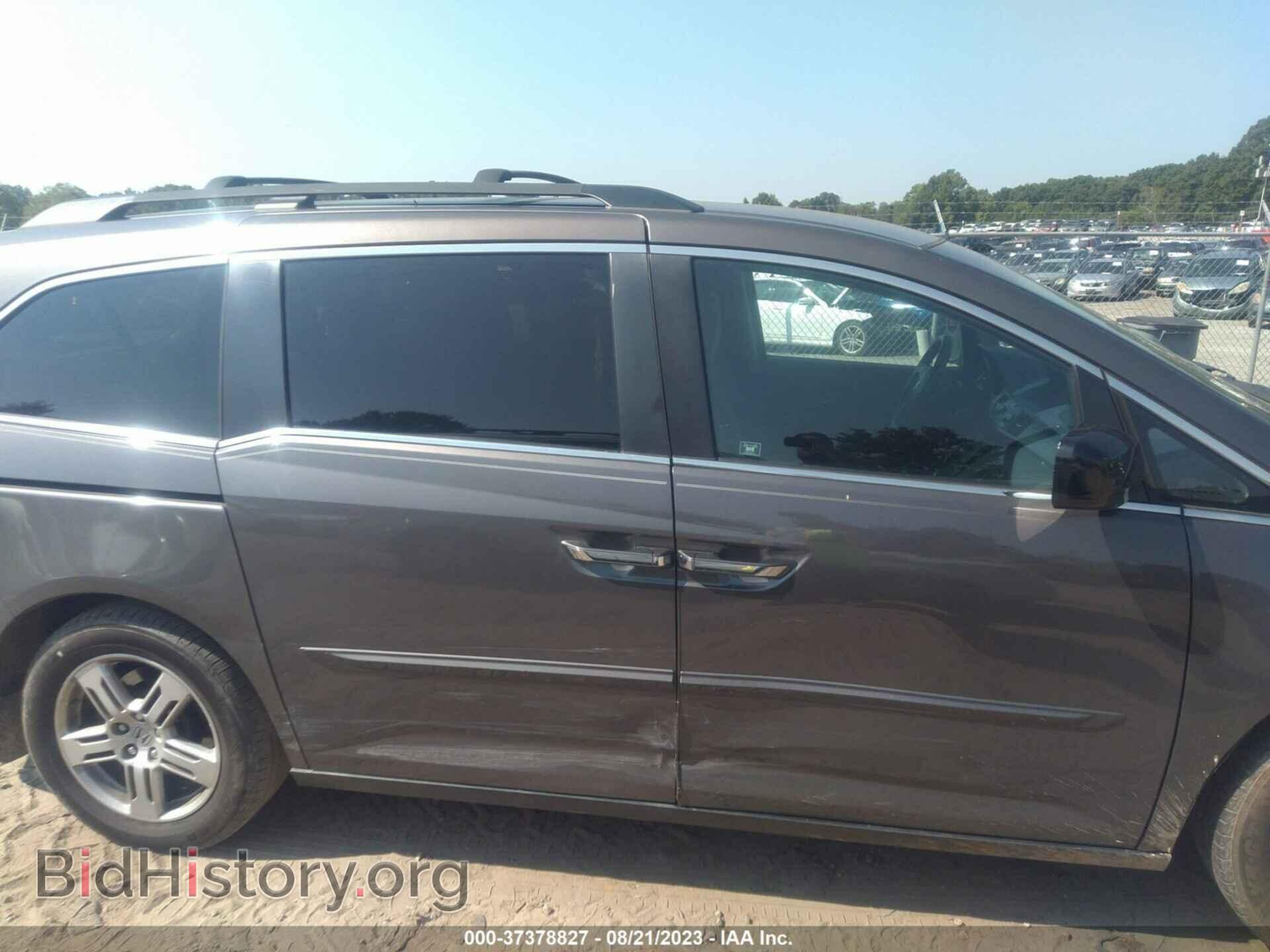 2011 HONDA ODYSSEY - VIN: 5FNRL5H46BB009812 - Фото 13