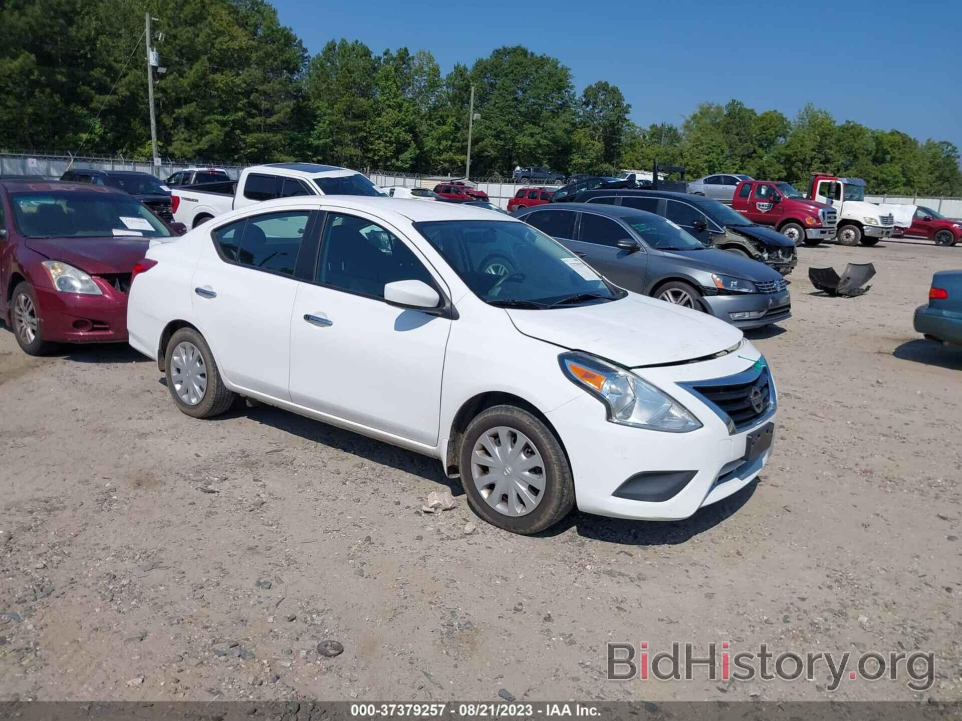 Photo 3N1CN7AP5JL886987 - NISSAN VERSA SEDAN 2018