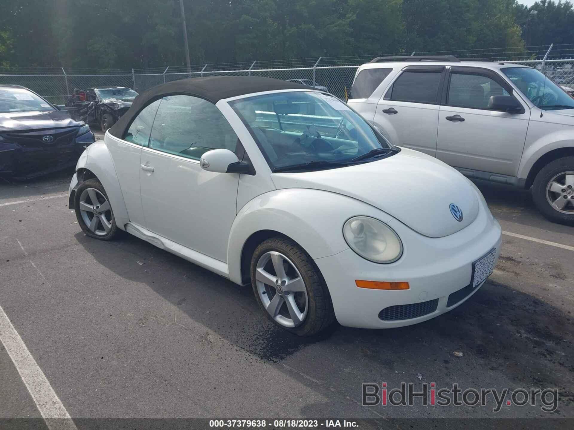 Photo 3VWFF31Y37M418362 - VOLKSWAGEN NEW BEETLE CONVERTIBLE 2007