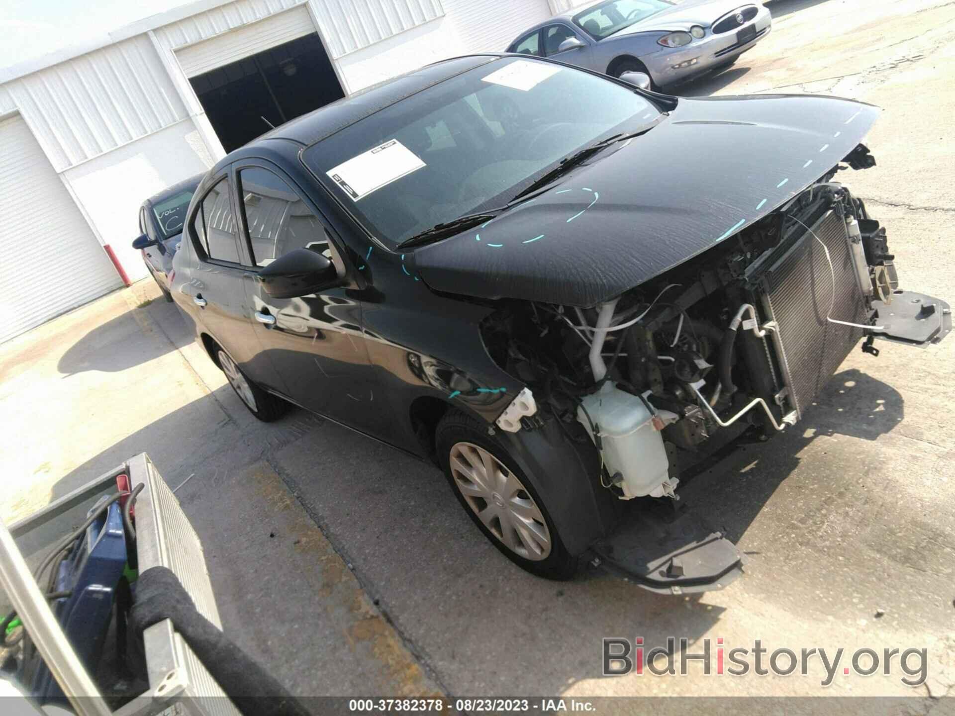 Photo 3N1CN7APXKL824440 - NISSAN VERSA SEDAN 2019