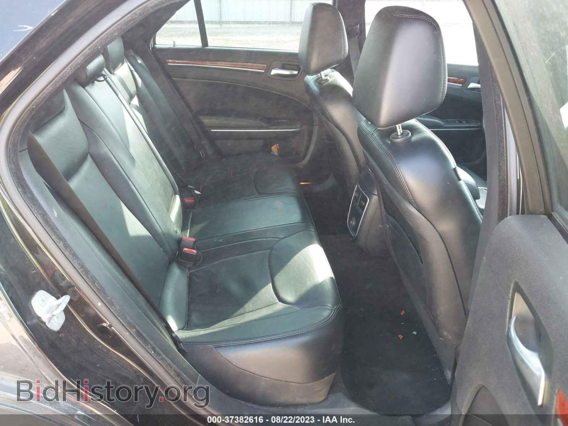 2014 CHRYSLER 300 - VIN: 2C3CCAAG6EH263140 - Фото 8