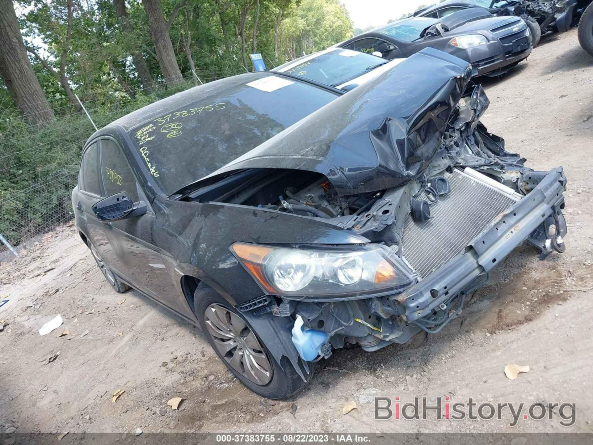 Photo 1HGCP2F32BA001185 - HONDA ACCORD SDN 2011