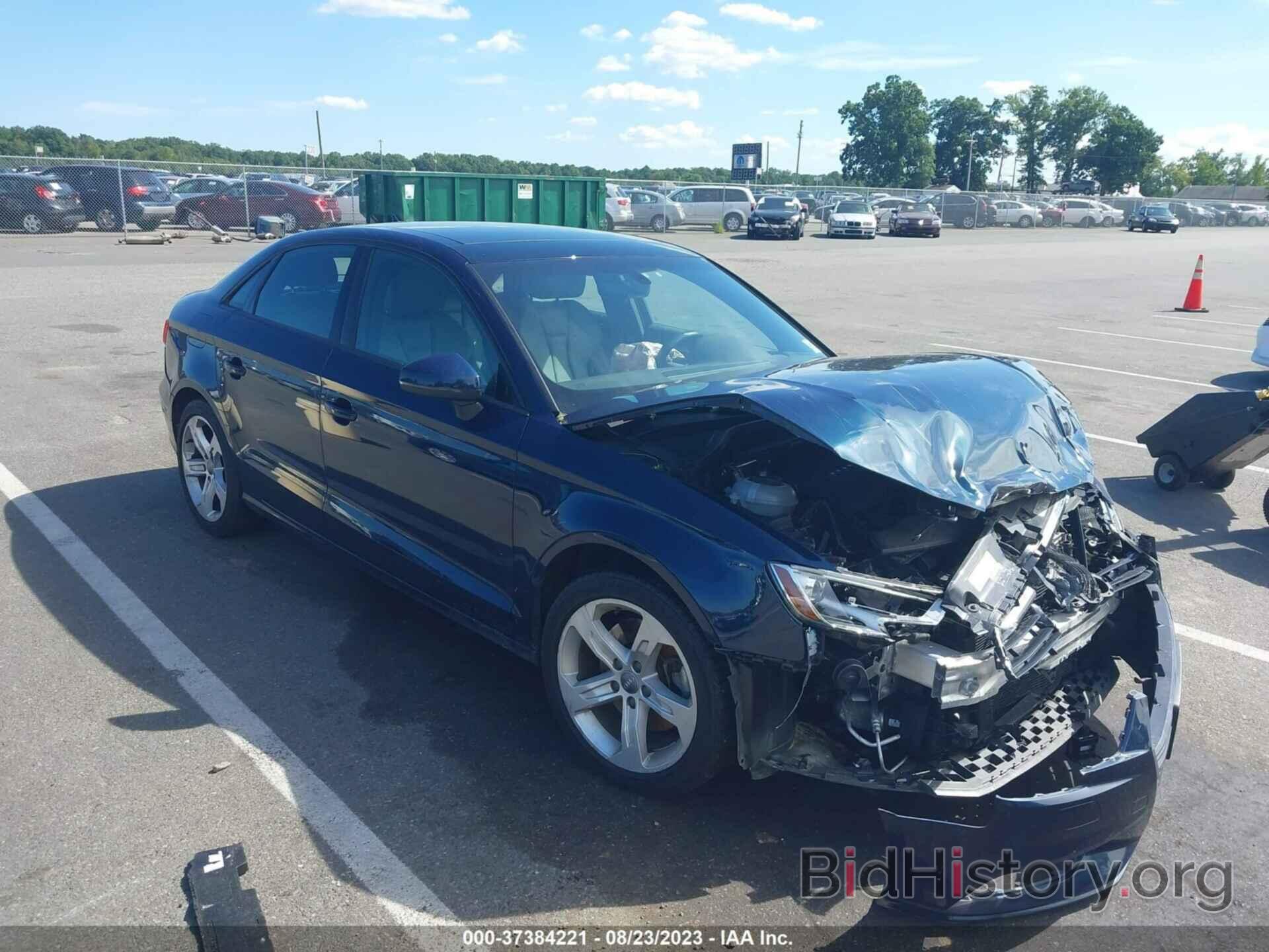 Photo WAUB8GFF4J1041827 - AUDI A3 SEDAN 2018