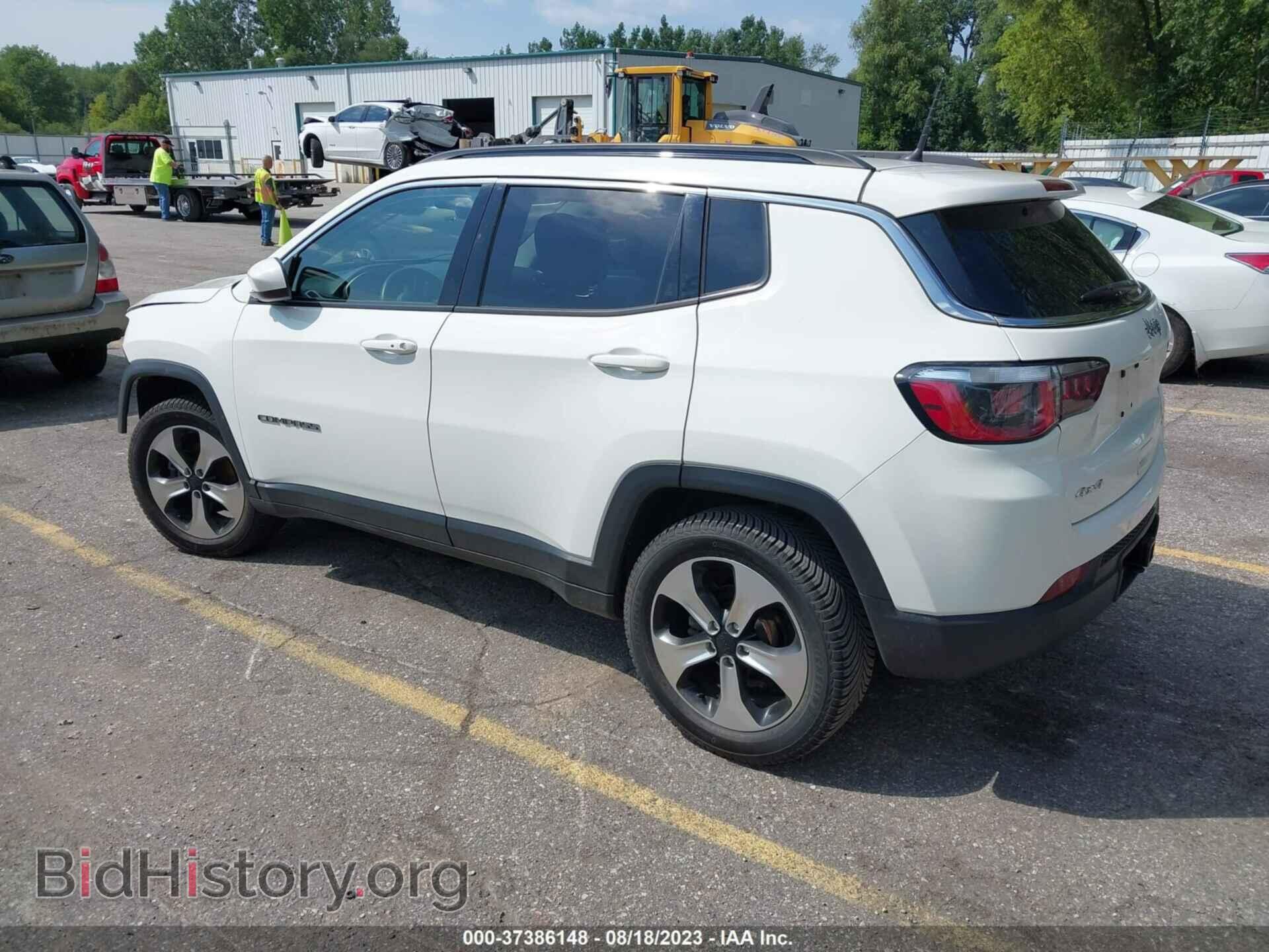 2018 JEEP COMPASS - VIN: 3C4NJDBB7JT207093 - Фото 3
